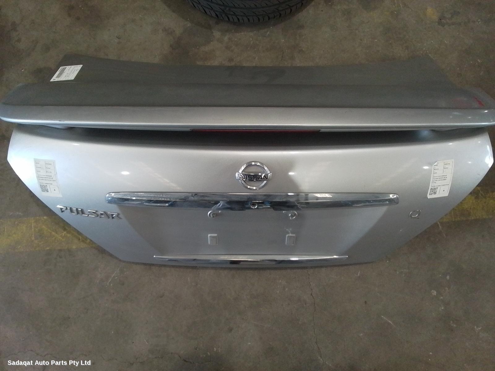 Nissan Pulsar Bootlid/tailgate
