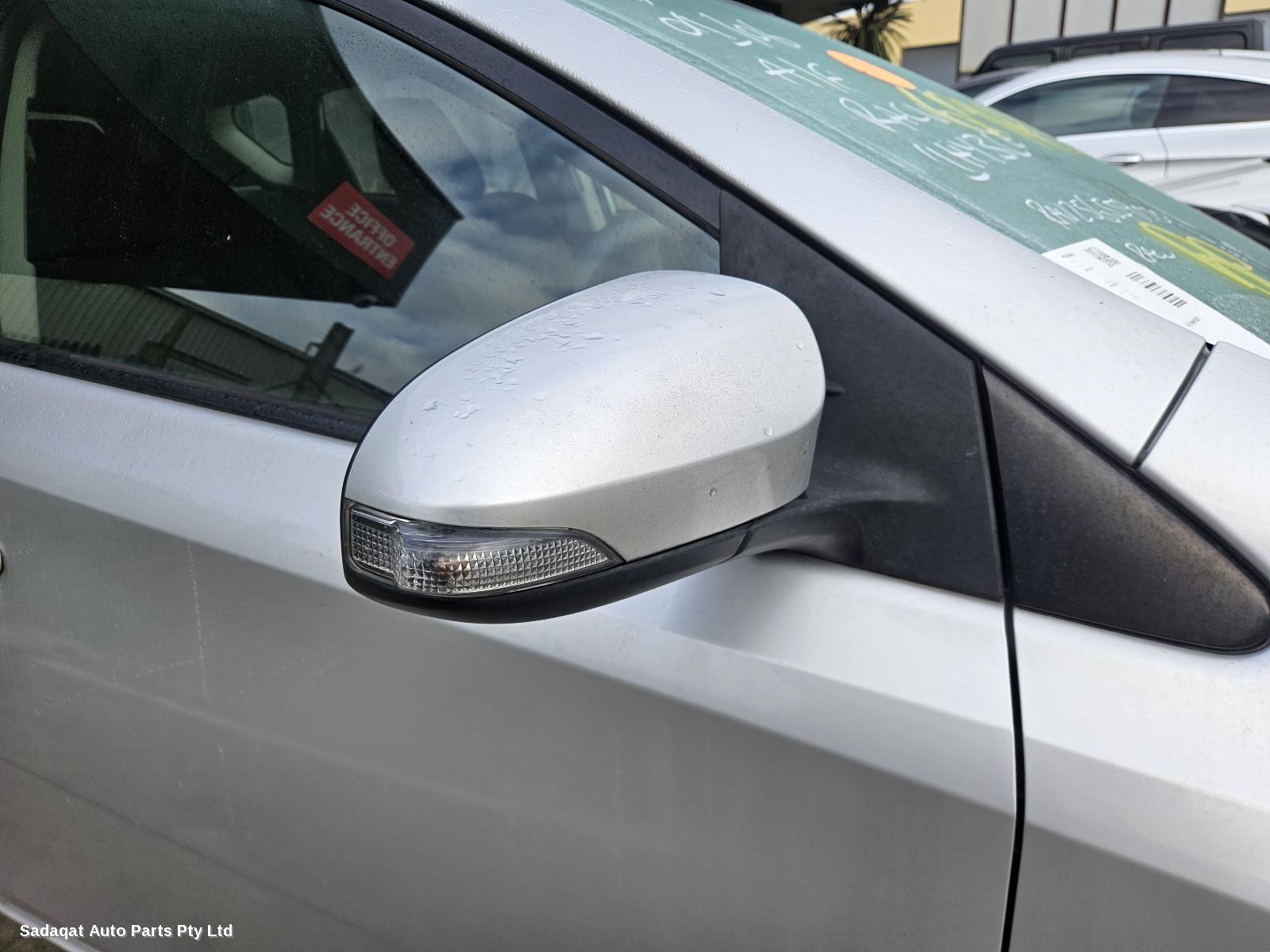 Toyota Corolla Right Headlamp