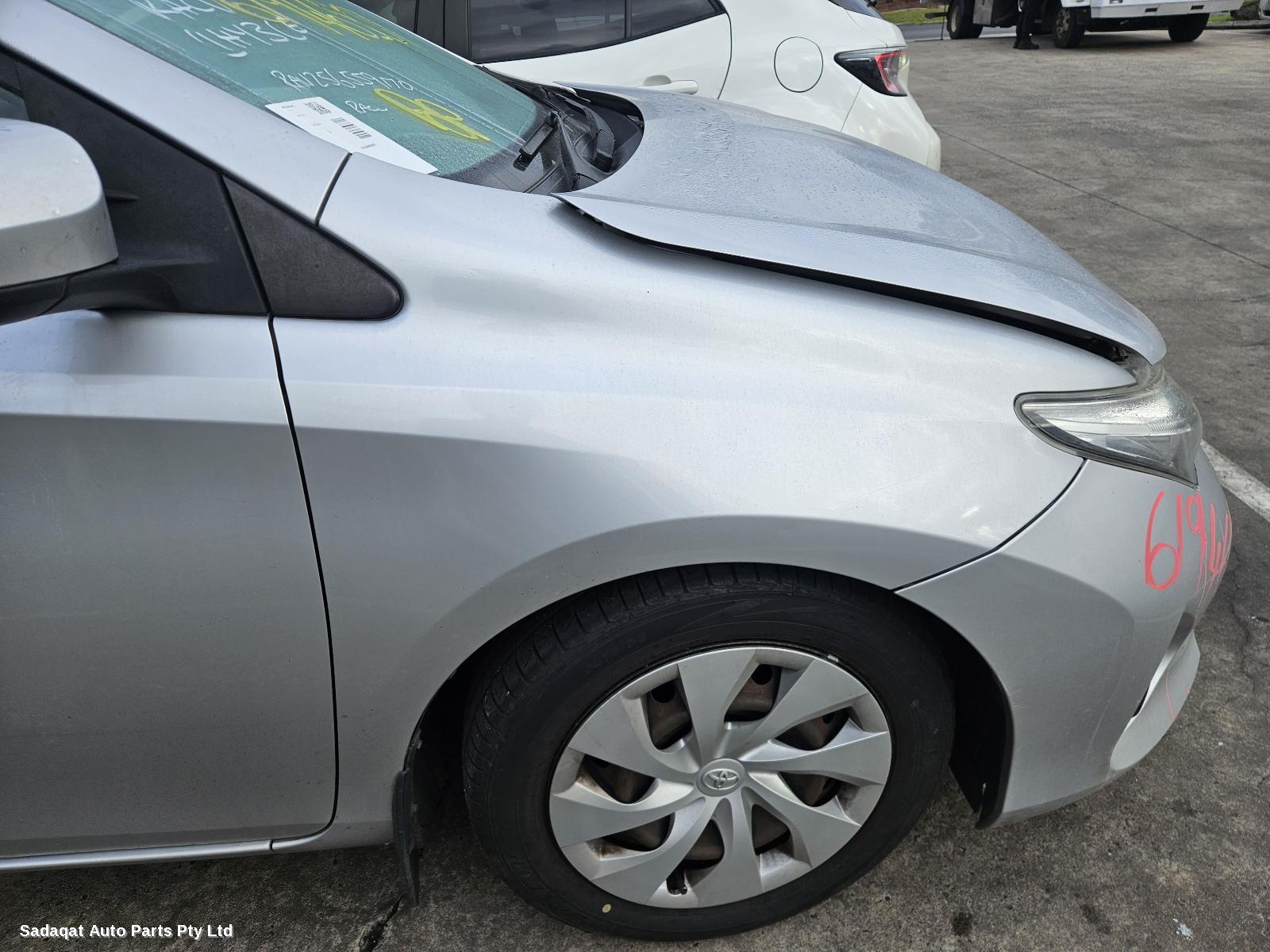 Toyota Corolla Right Headlamp