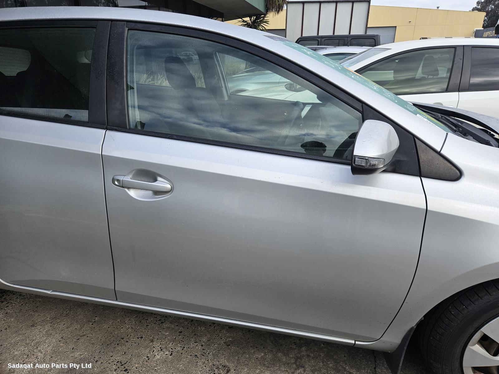 Toyota Corolla Right Headlamp