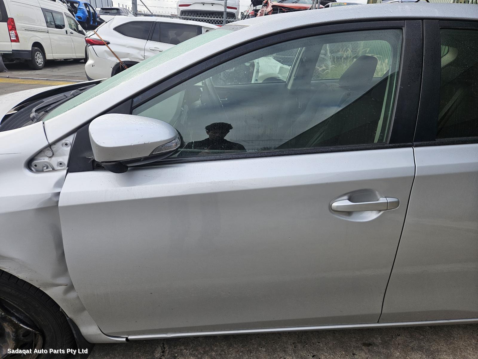 Toyota Corolla Right Headlamp