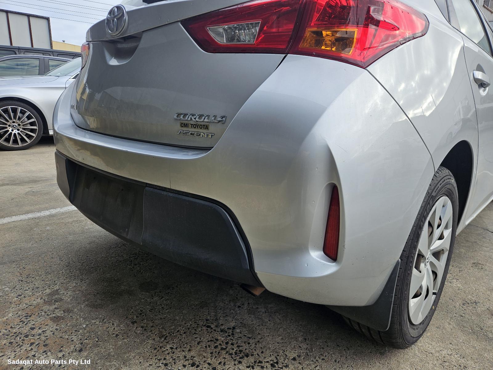 Toyota Corolla Right Headlamp
