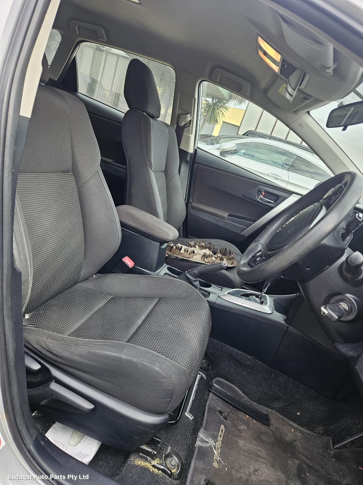 Toyota Corolla Right Headlamp