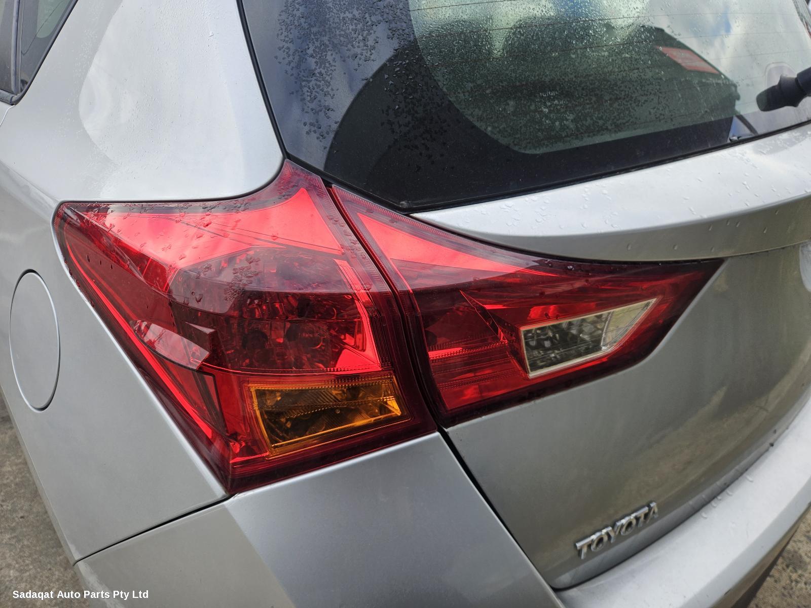 Toyota Corolla Right Headlamp