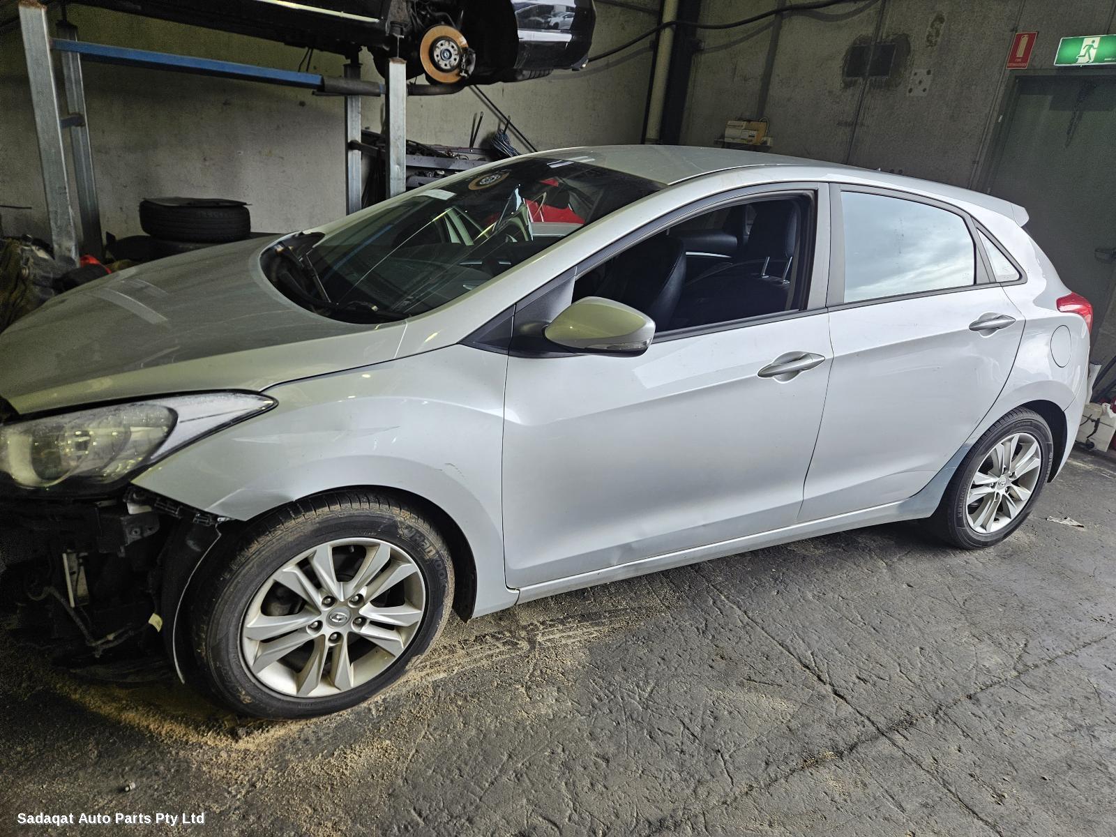 Hyundai I30 Right Door Mirror