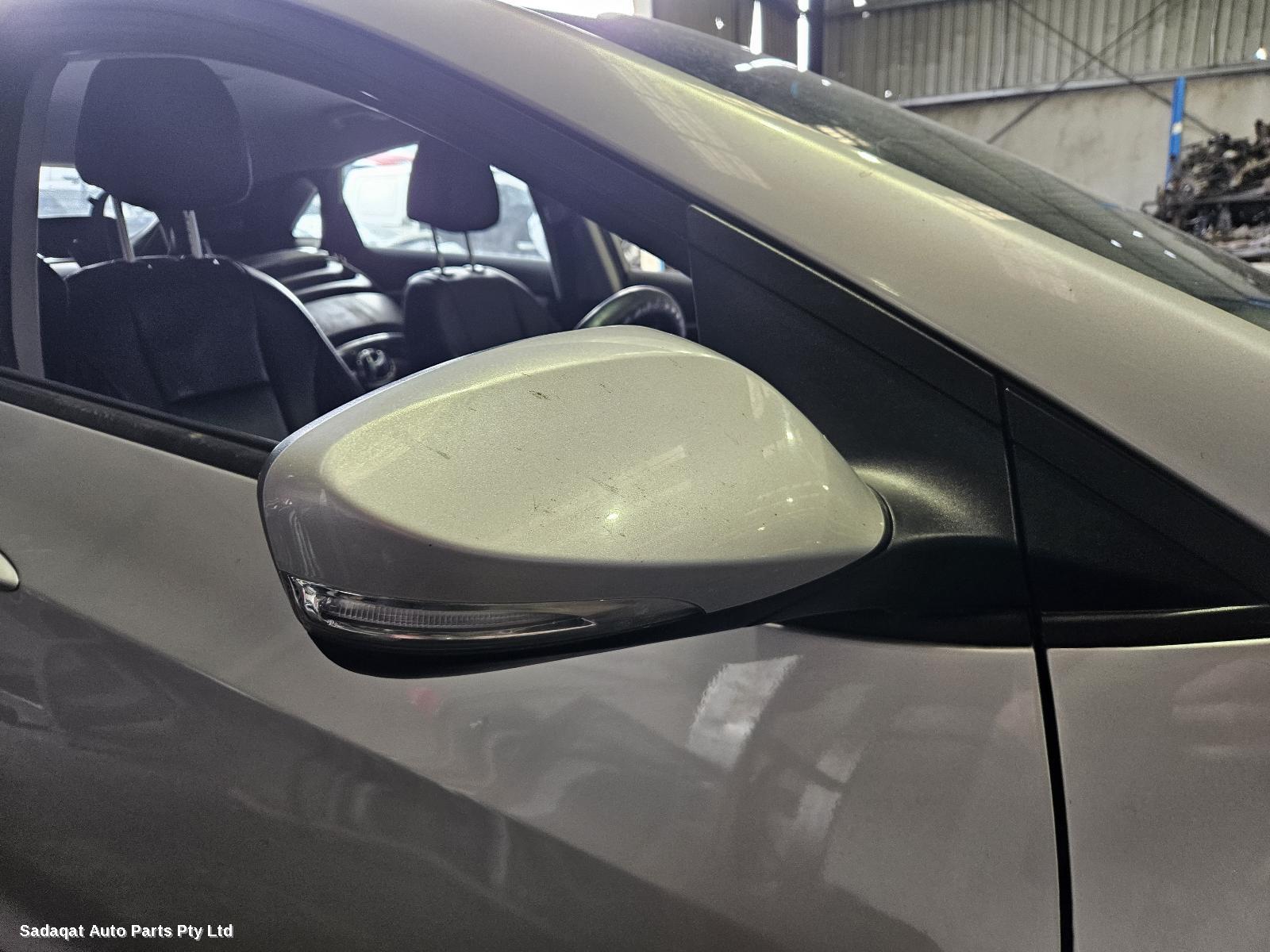 Hyundai I30 Right Door Mirror