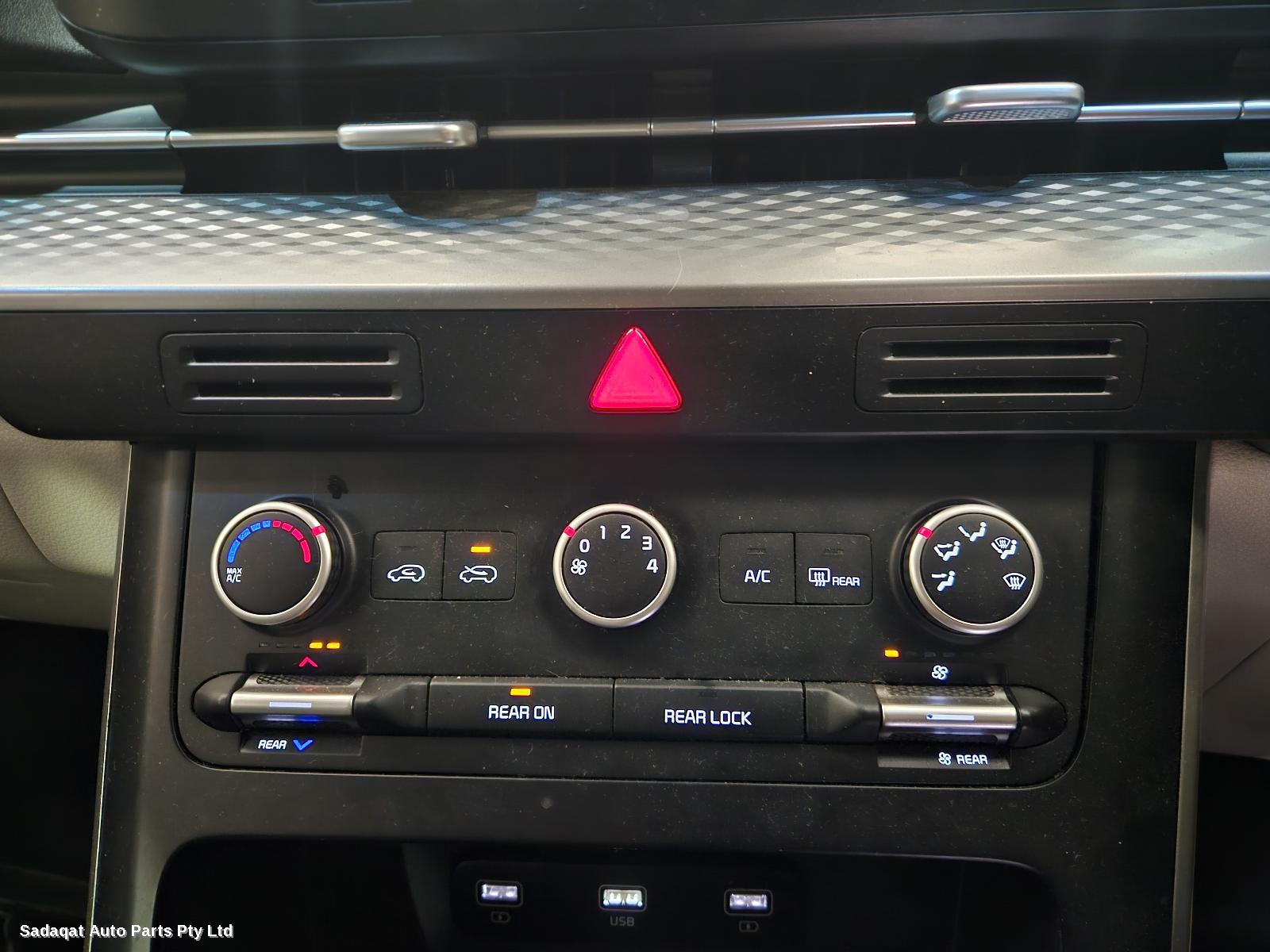 Kia Carnival/grand Carnival 3rd Seat