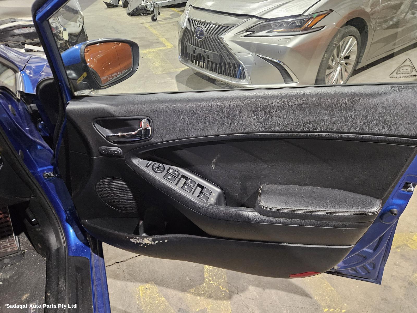 Kia Cerato Hatch Strut