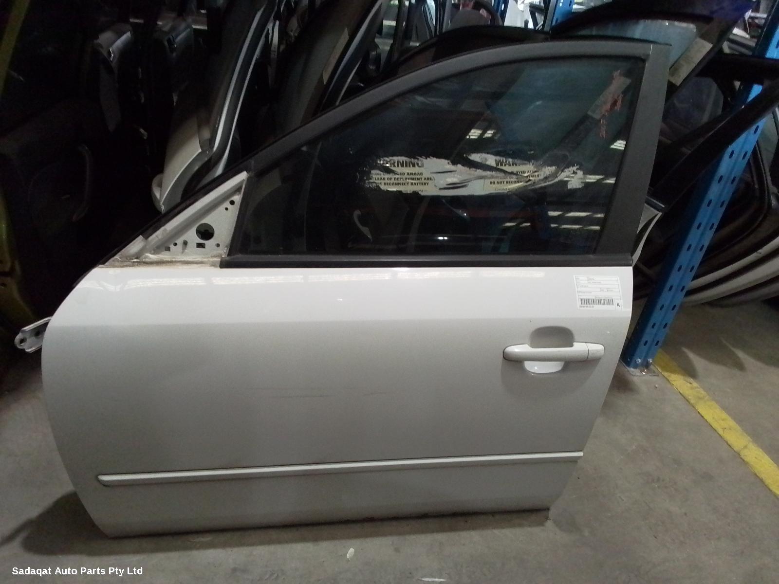 Hyundai Sonata Left Front Door