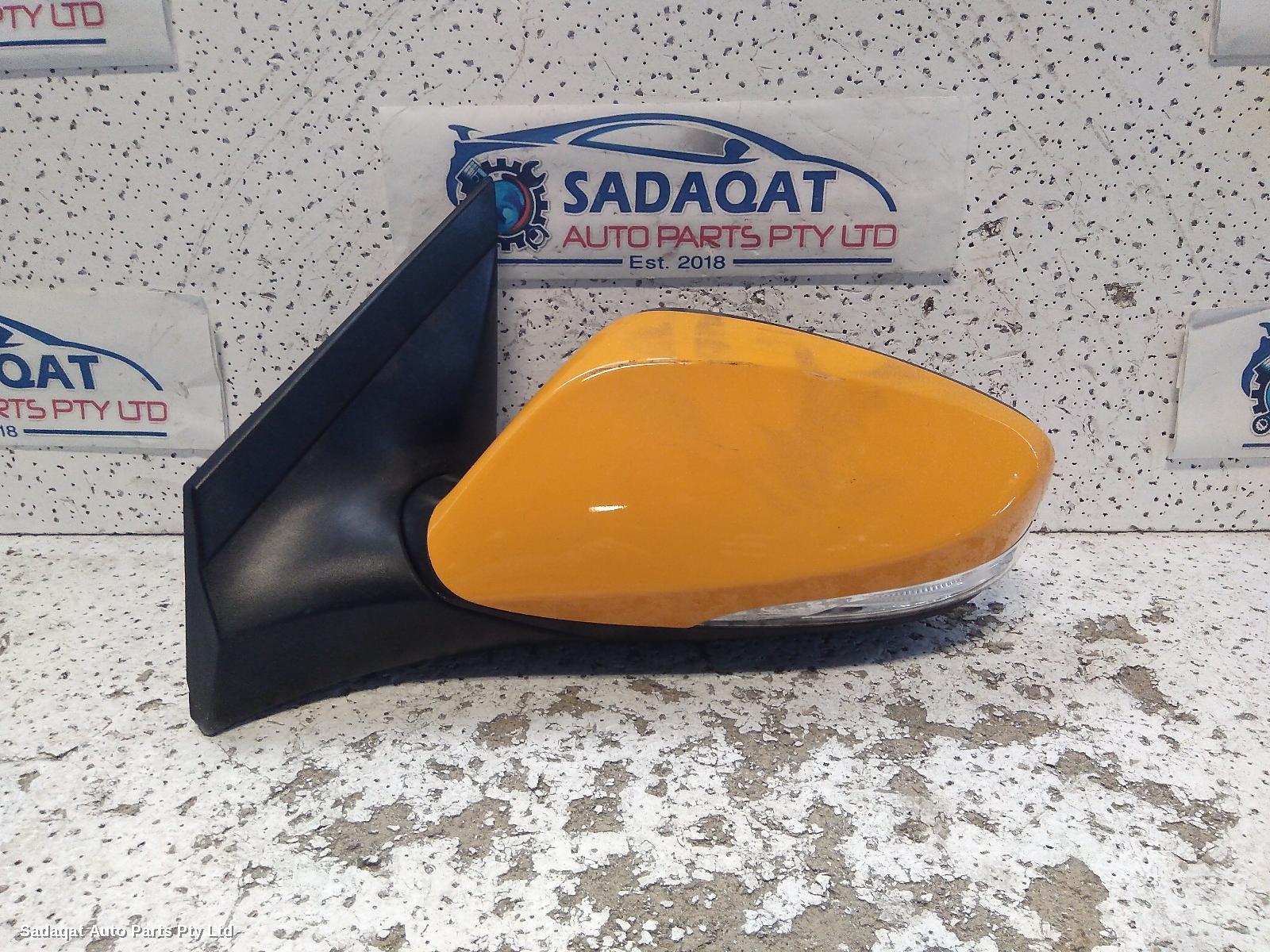 Hyundai Accent Left Door Mirror