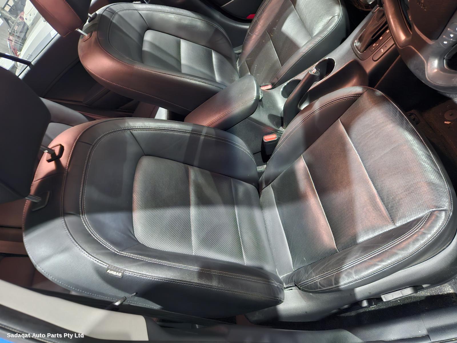 Kia Cerato Hatch Strut