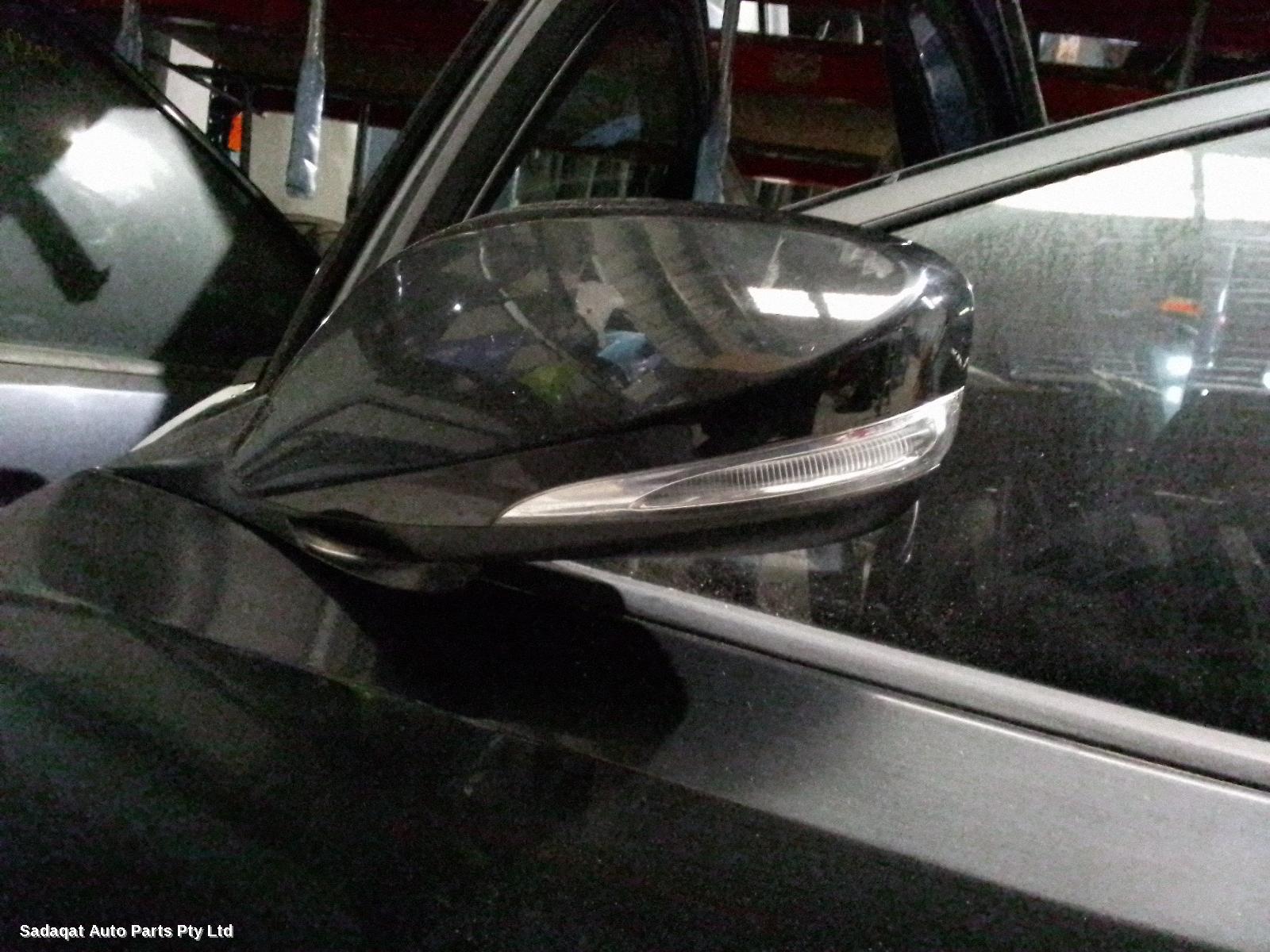 Hyundai Veloster Left Door Mirror