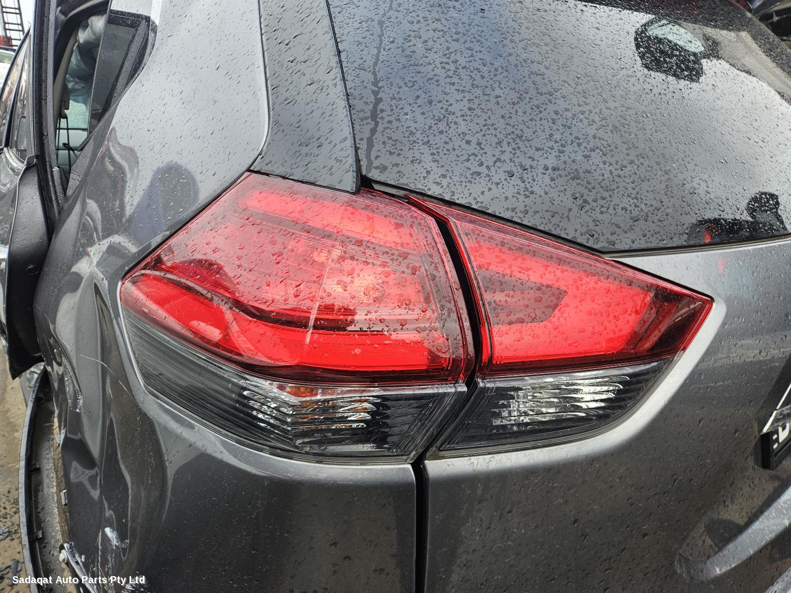 Nissan Xtrail Right Rear Door Window