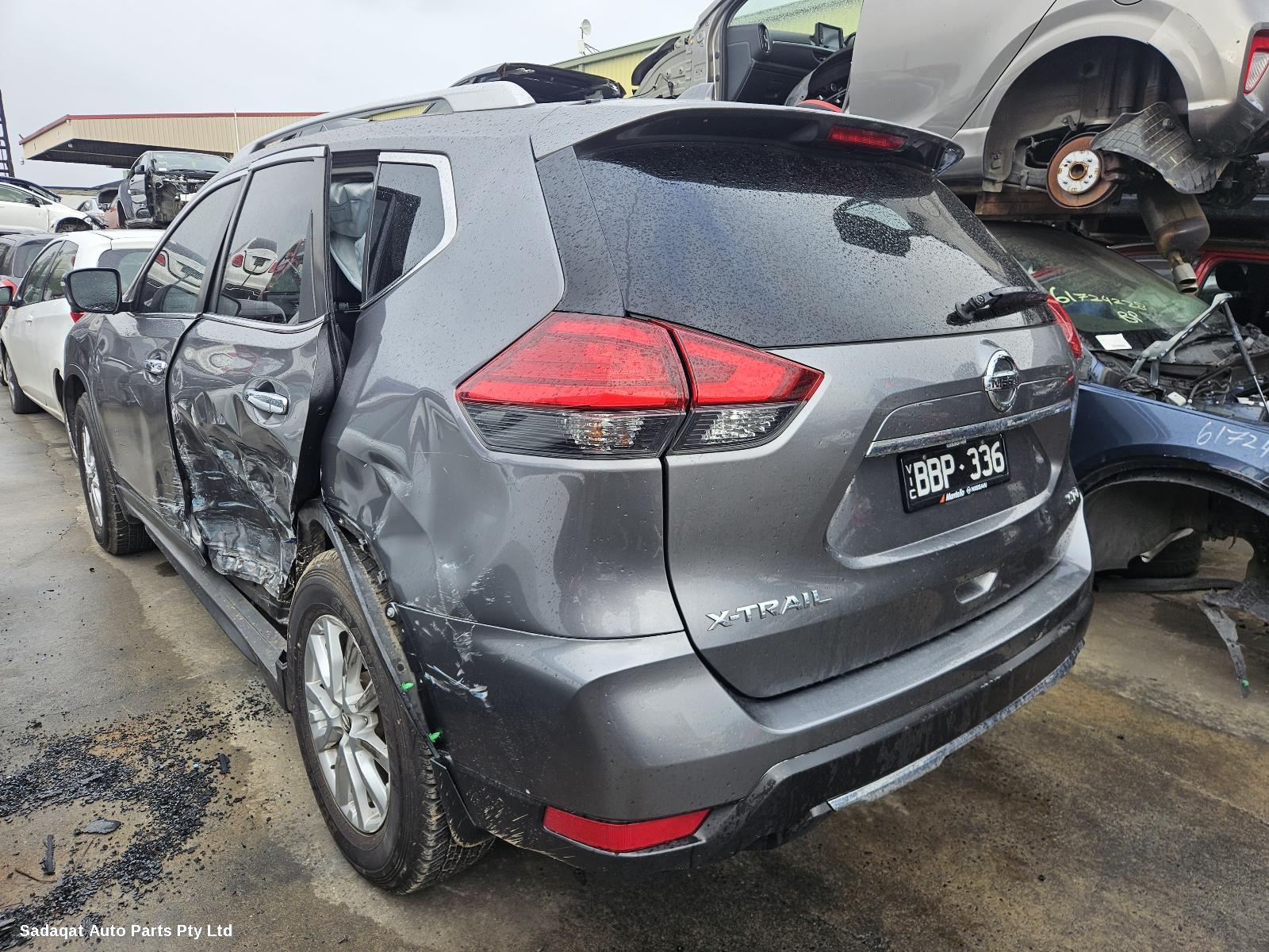 Nissan Xtrail Right Rear Door Window