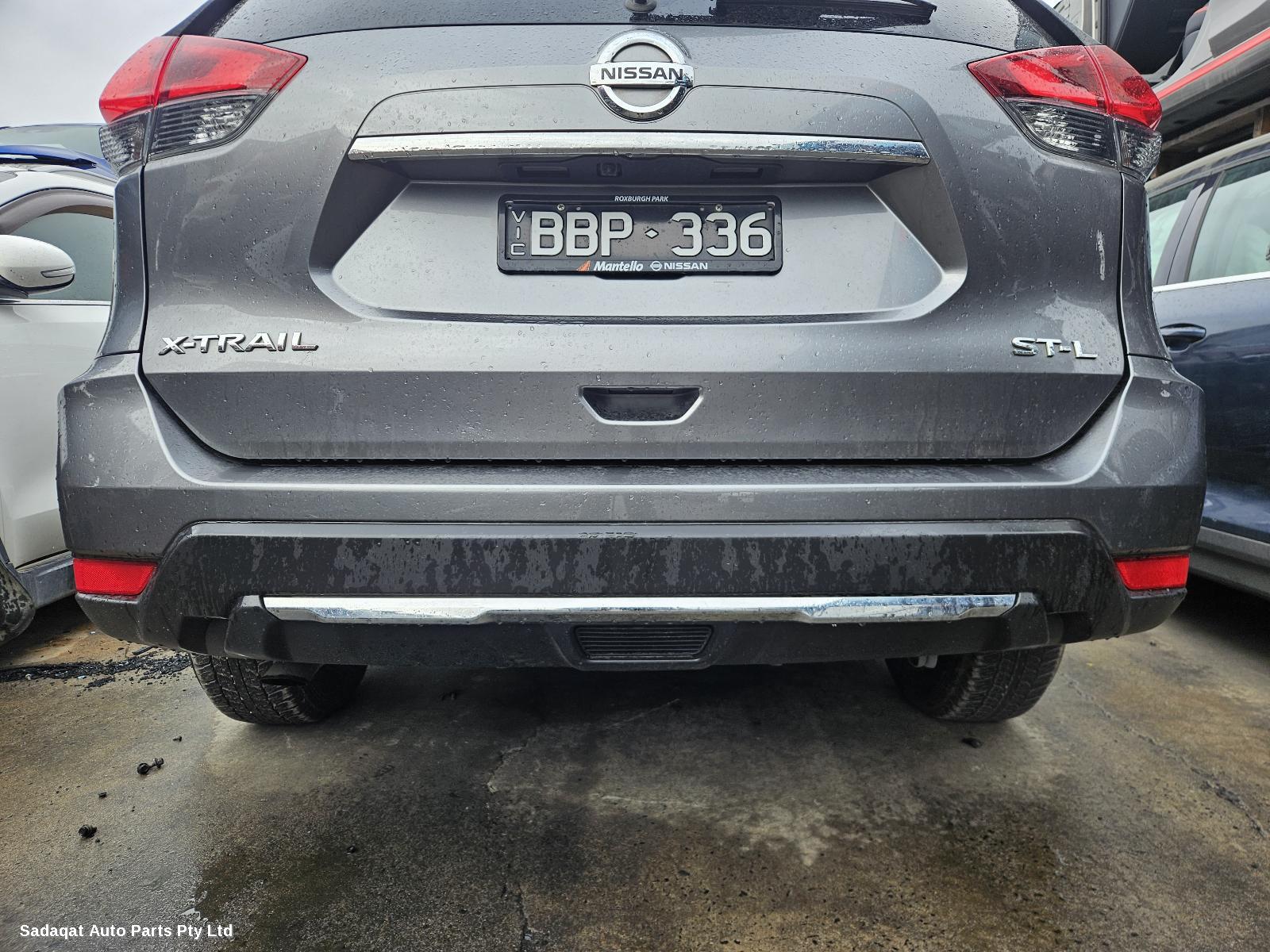 Nissan Xtrail Right Rear Door Window