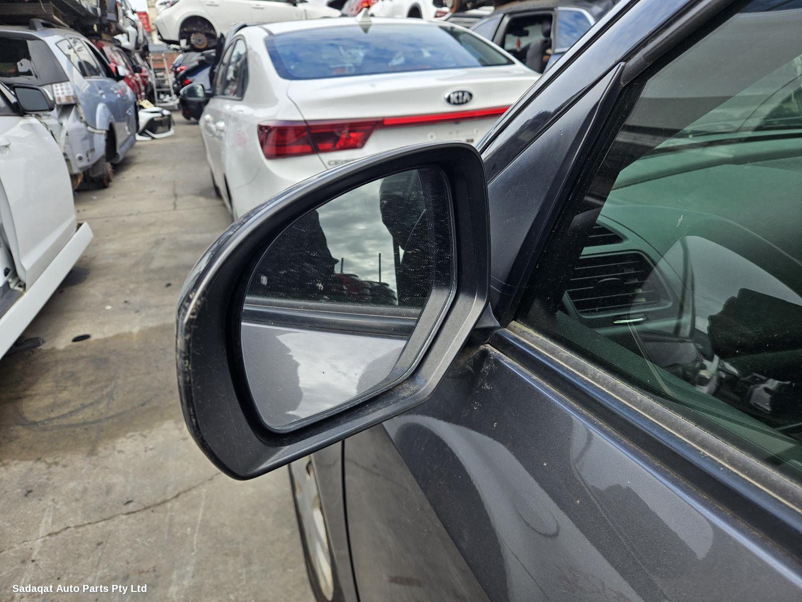 Suzuki Swift Right Guard