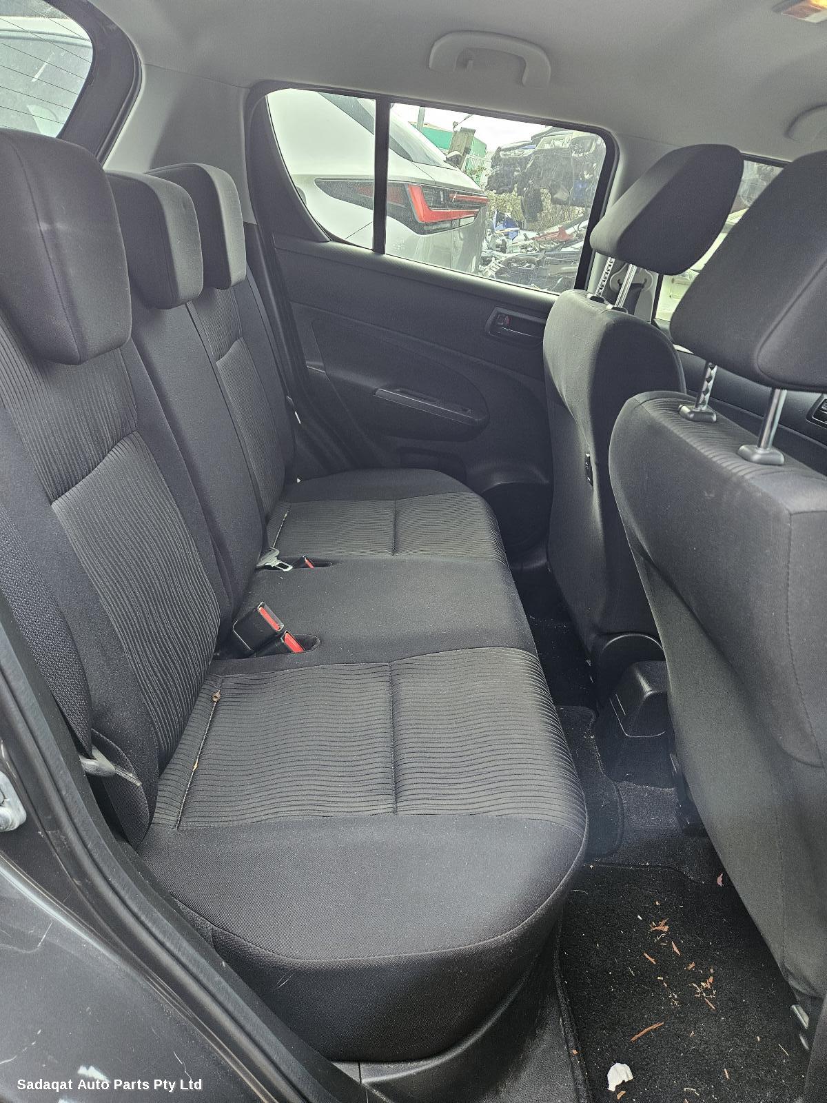 Suzuki Swift Right Guard