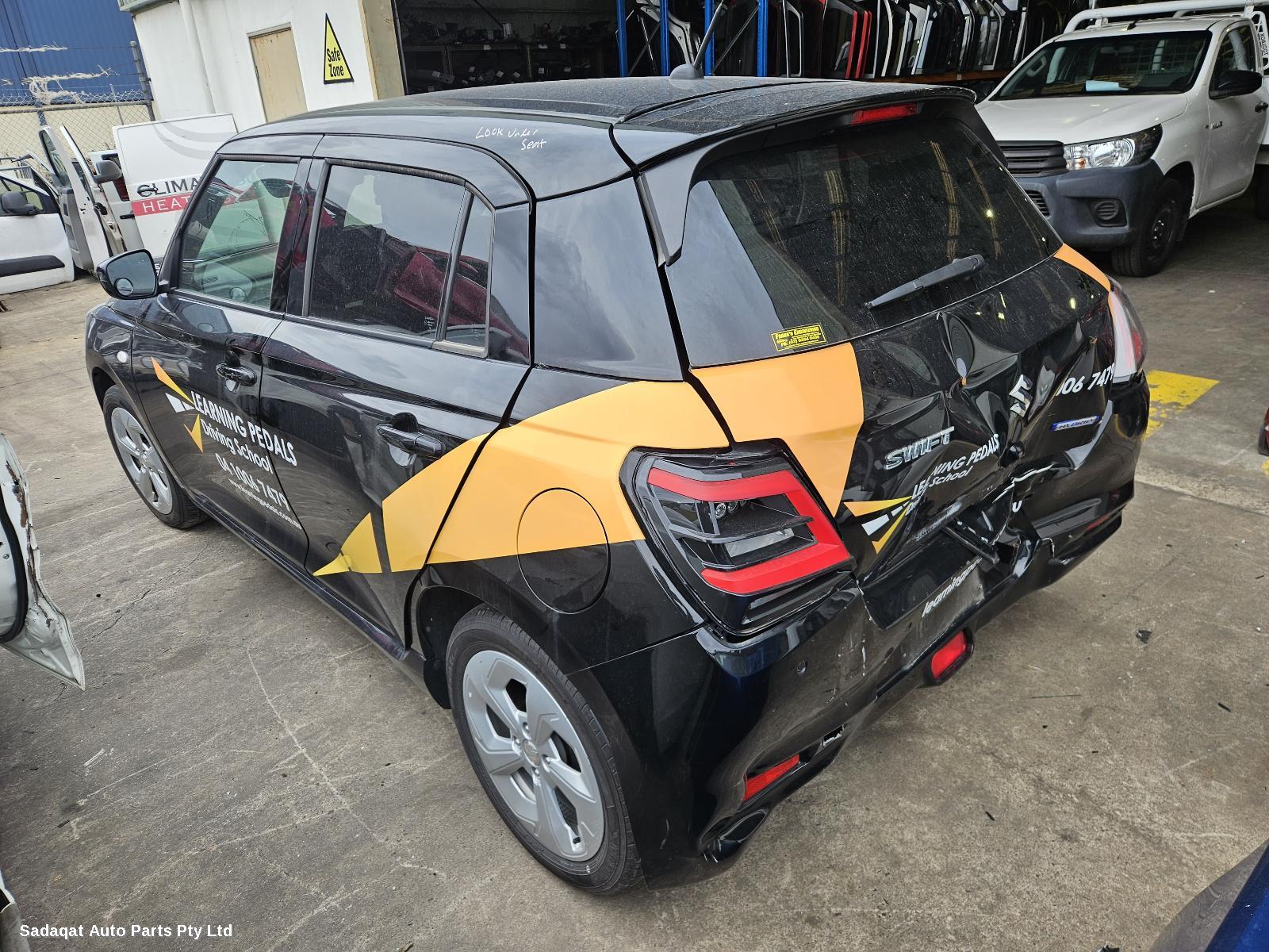 Suzuki Swift Bonnet Lock/support