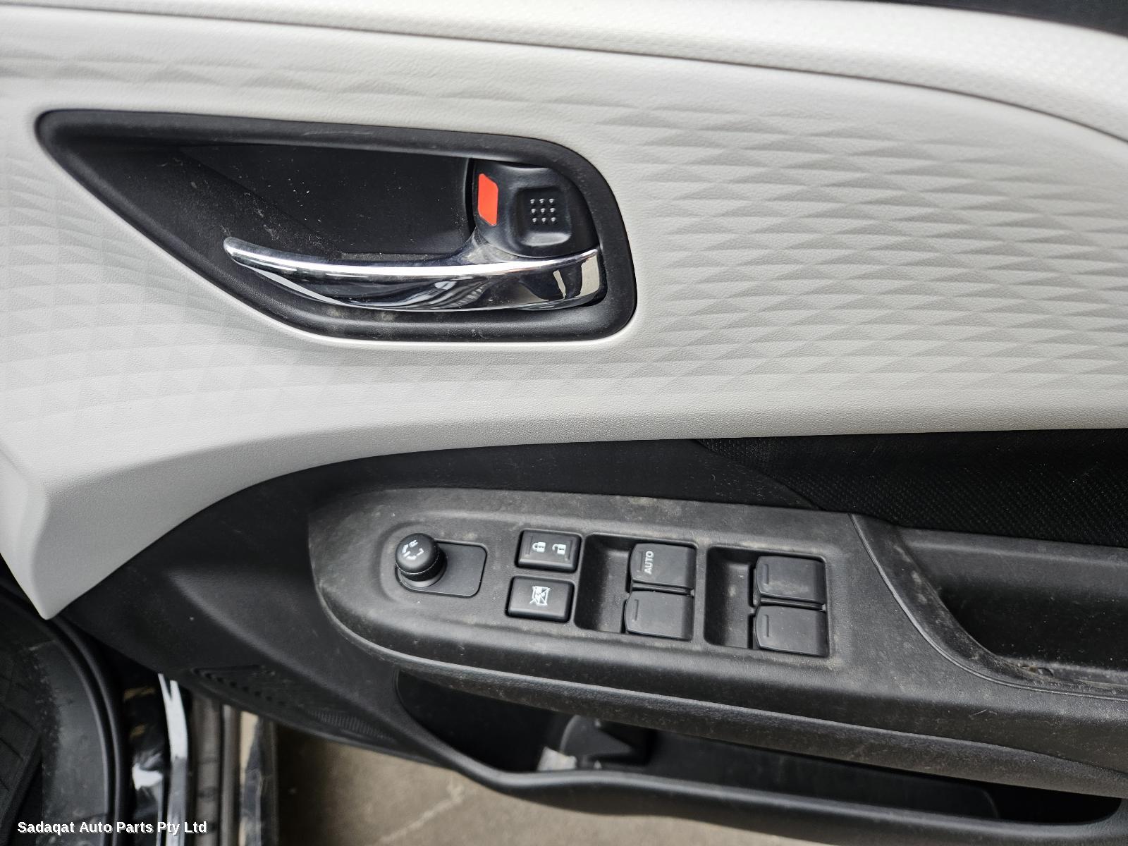 Suzuki Swift Bonnet Lock/support