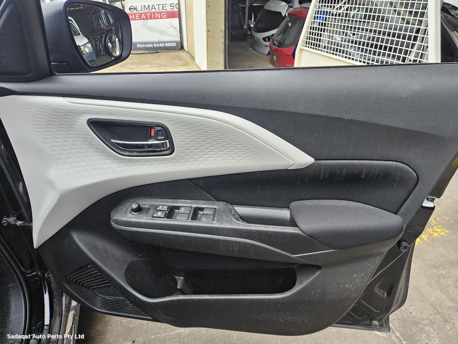 Suzuki Swift Bonnet Lock/support