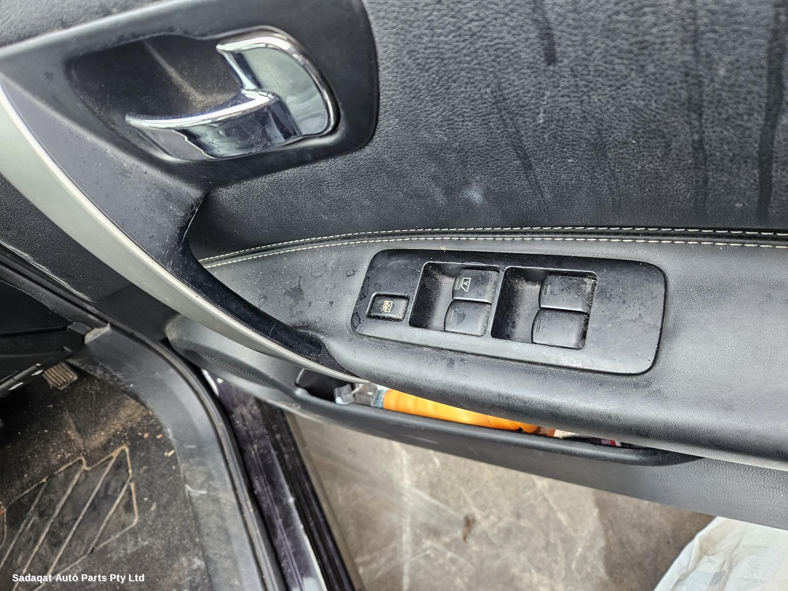 Nissan Dualis F/bar Reinforc/brack