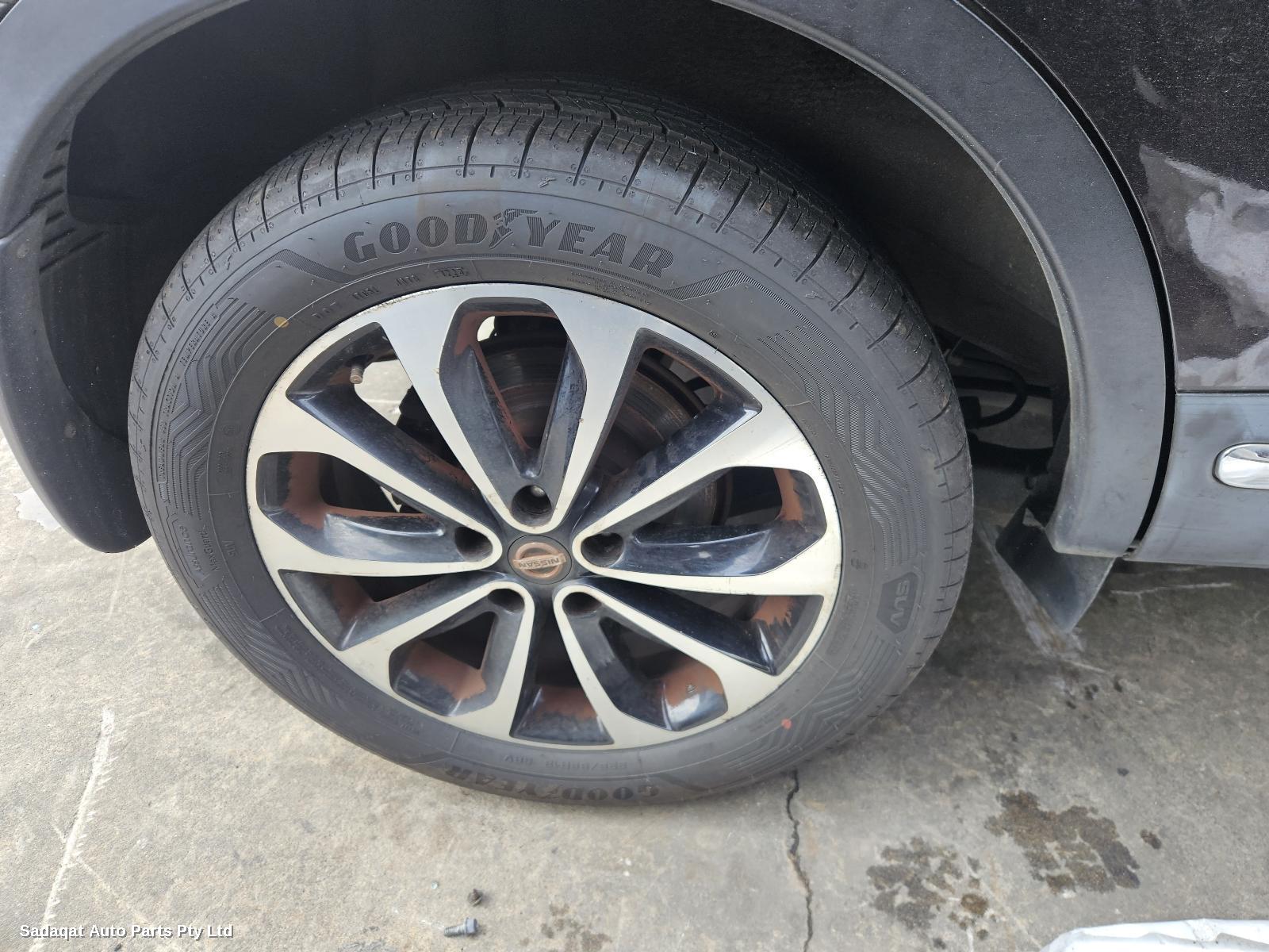 Nissan Dualis F/bar Reinforc/brack