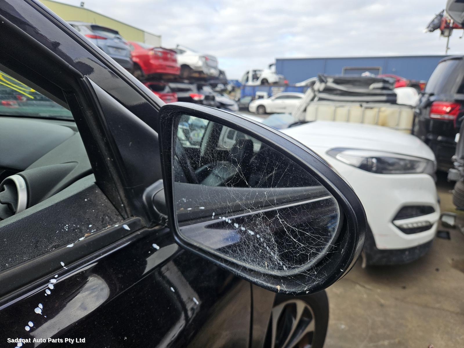 Nissan Dualis F/bar Reinforc/brack