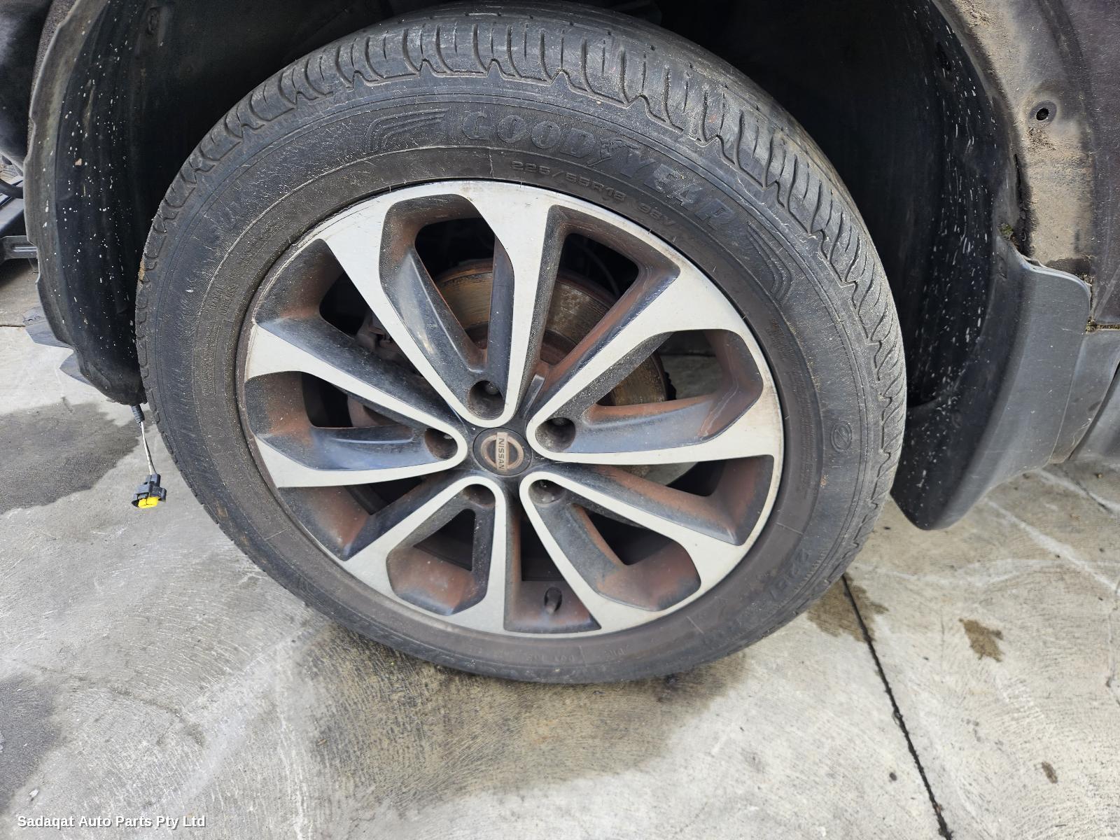 Nissan Dualis F/bar Reinforc/brack