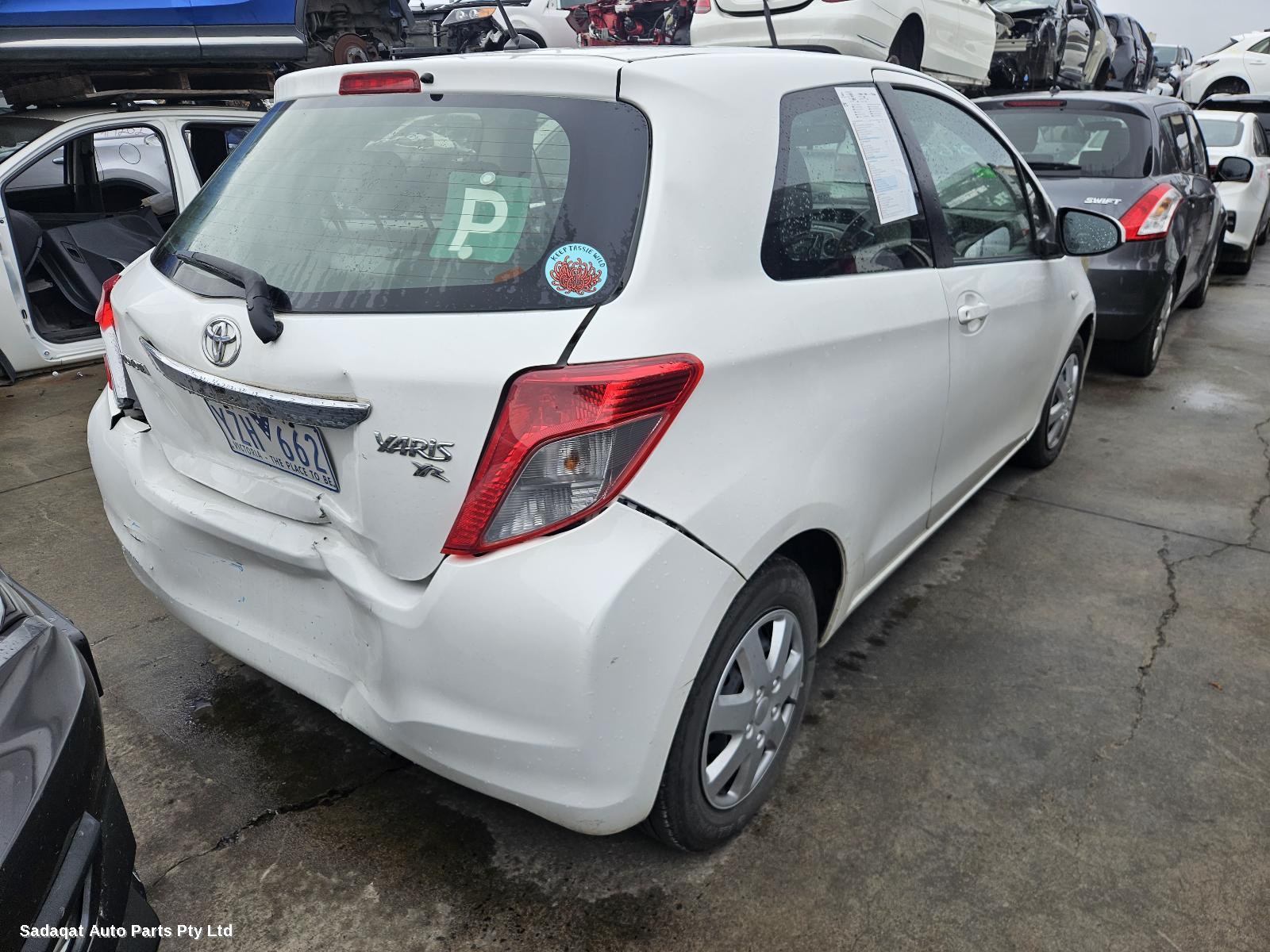 Toyota Yaris Seatbelt/stalk