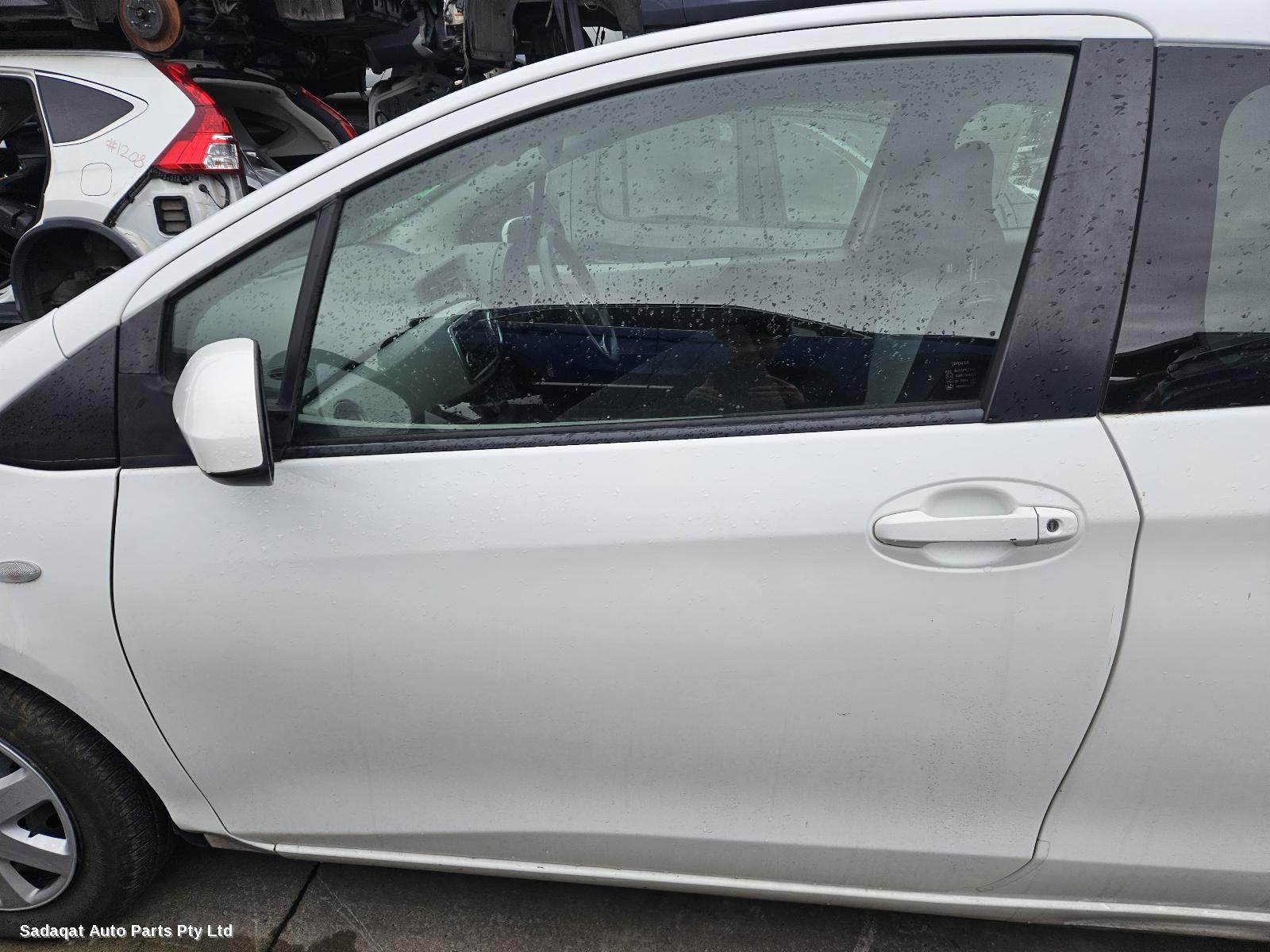 Toyota Yaris Seatbelt/stalk