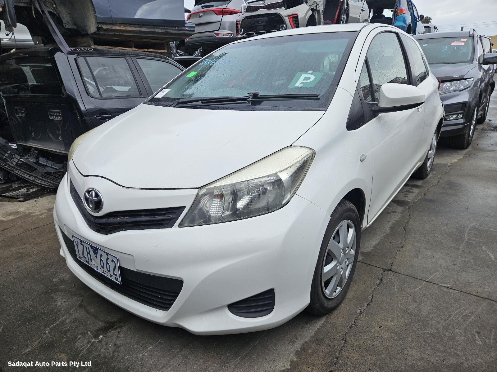 Toyota Yaris Seatbelt/stalk