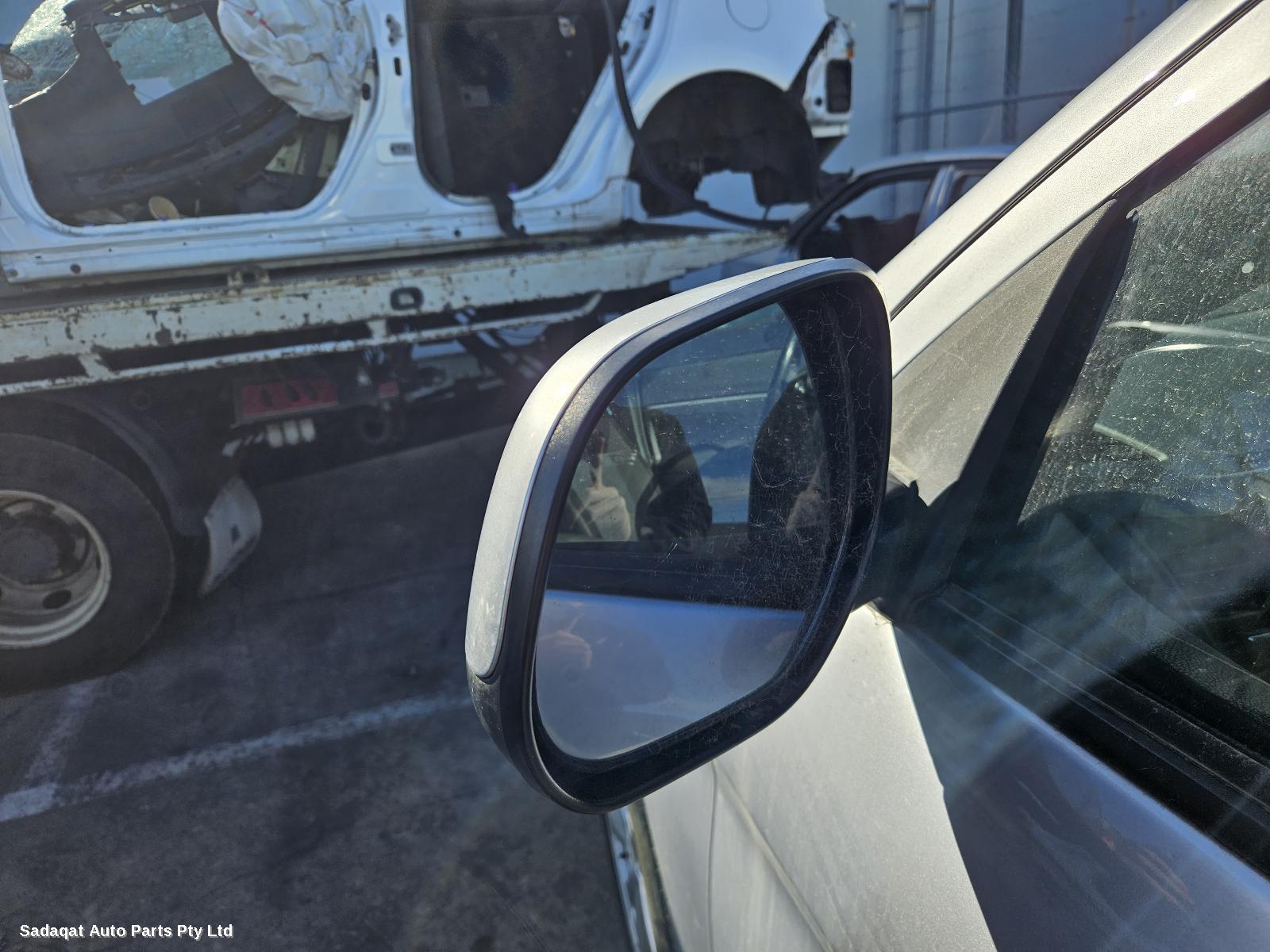 Mitsubishi Asx Left Rear Hub Assembly