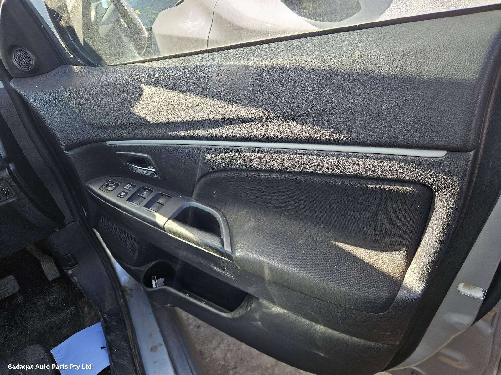 Mitsubishi Asx Left Rear Hub Assembly