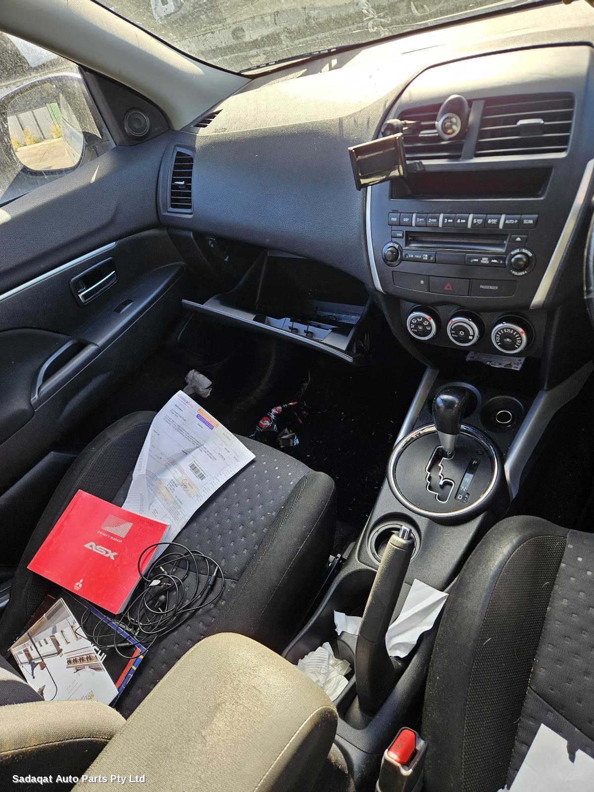 Mitsubishi Asx Left Rear Hub Assembly