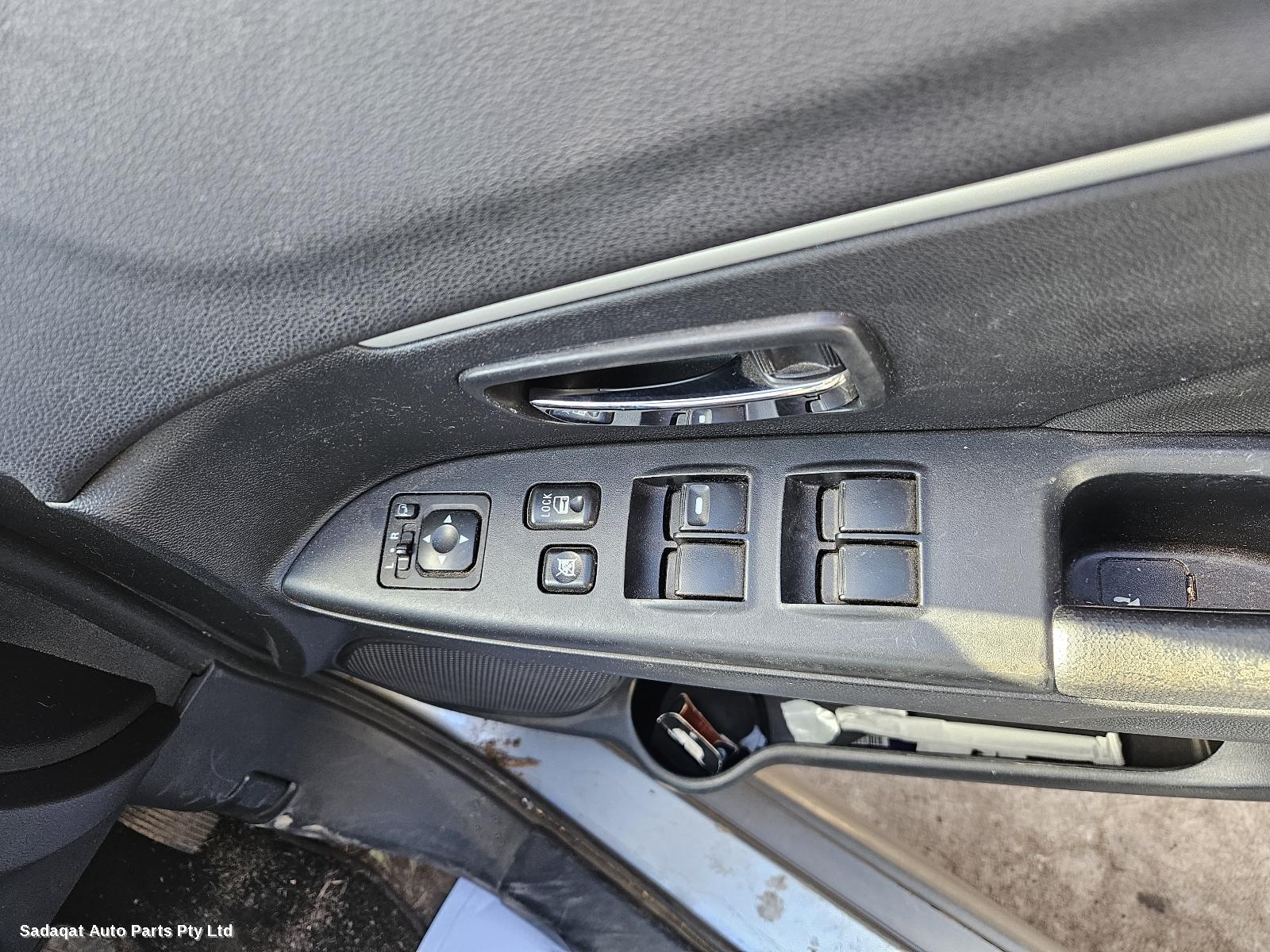 Mitsubishi Asx Left Rear Hub Assembly