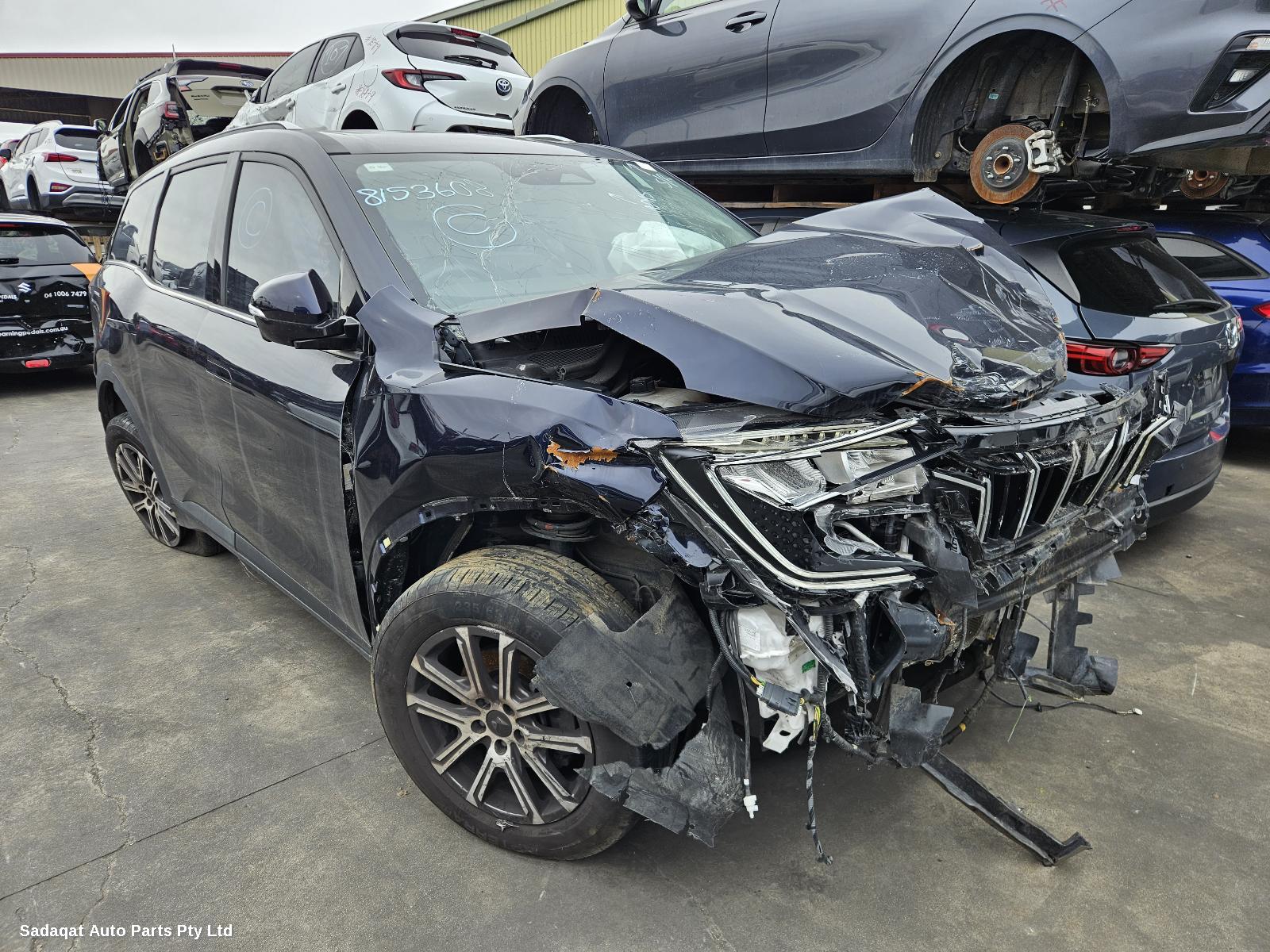 Mahindra Xuv700 Left Rear 1/4 Door Glass