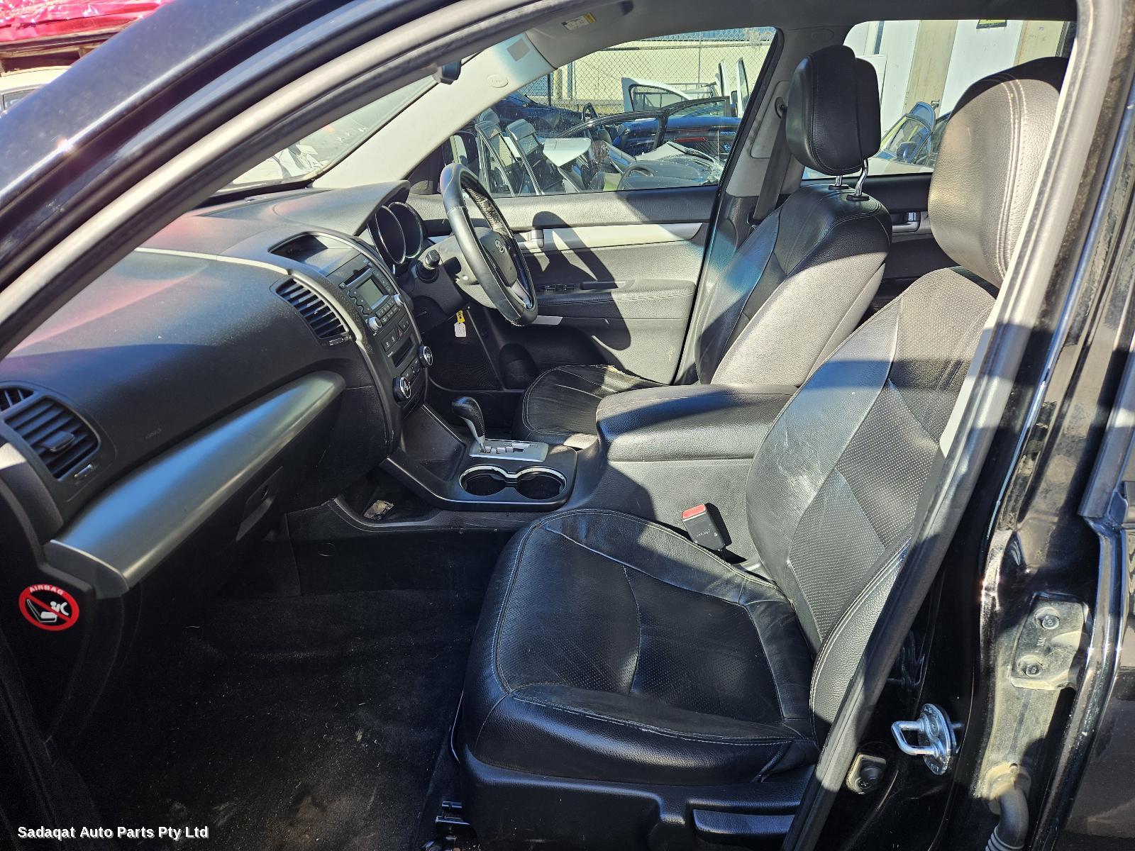 Kia Sorento Right Door Mirror