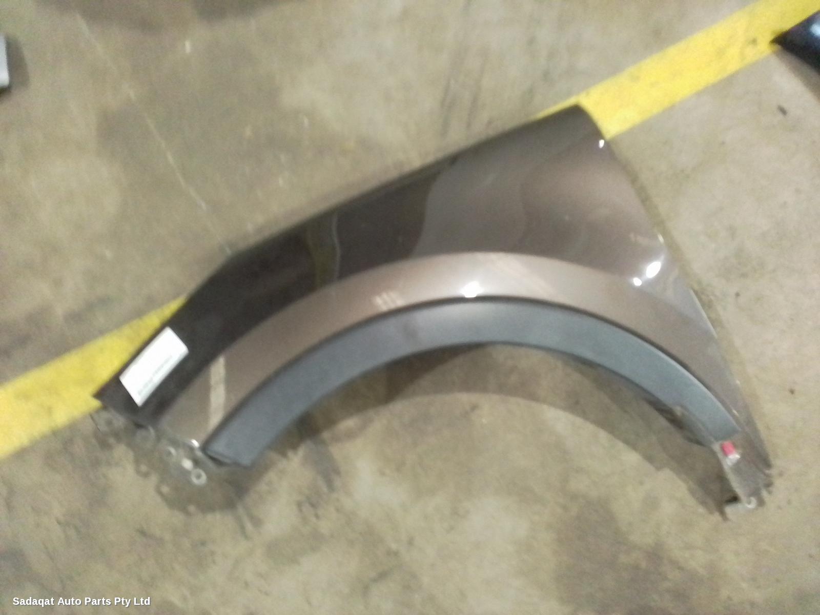 Kia Sportage Left Guard