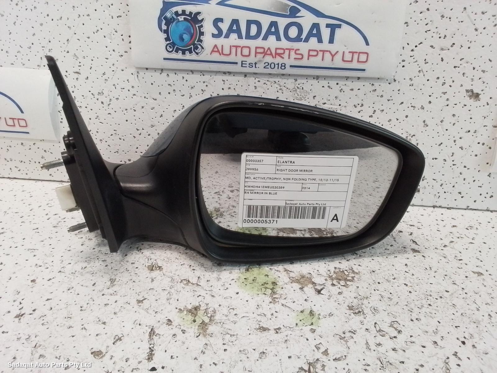 Hyundai Elantra Right Door Mirror
