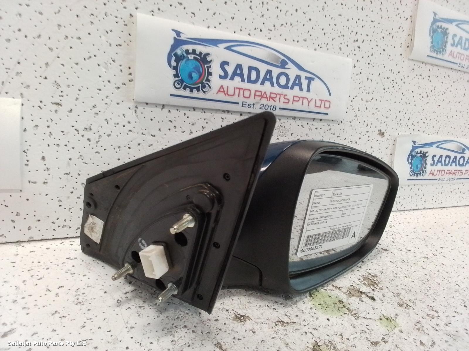 Hyundai Elantra Right Door Mirror