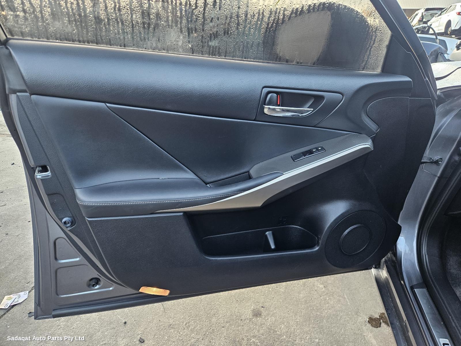 Lexus Is Series Bonnet Hinge/strut