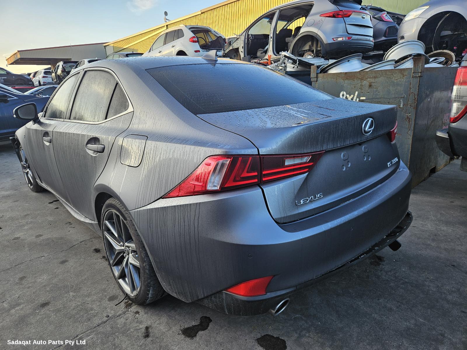 Lexus Is Series Bonnet Hinge/strut