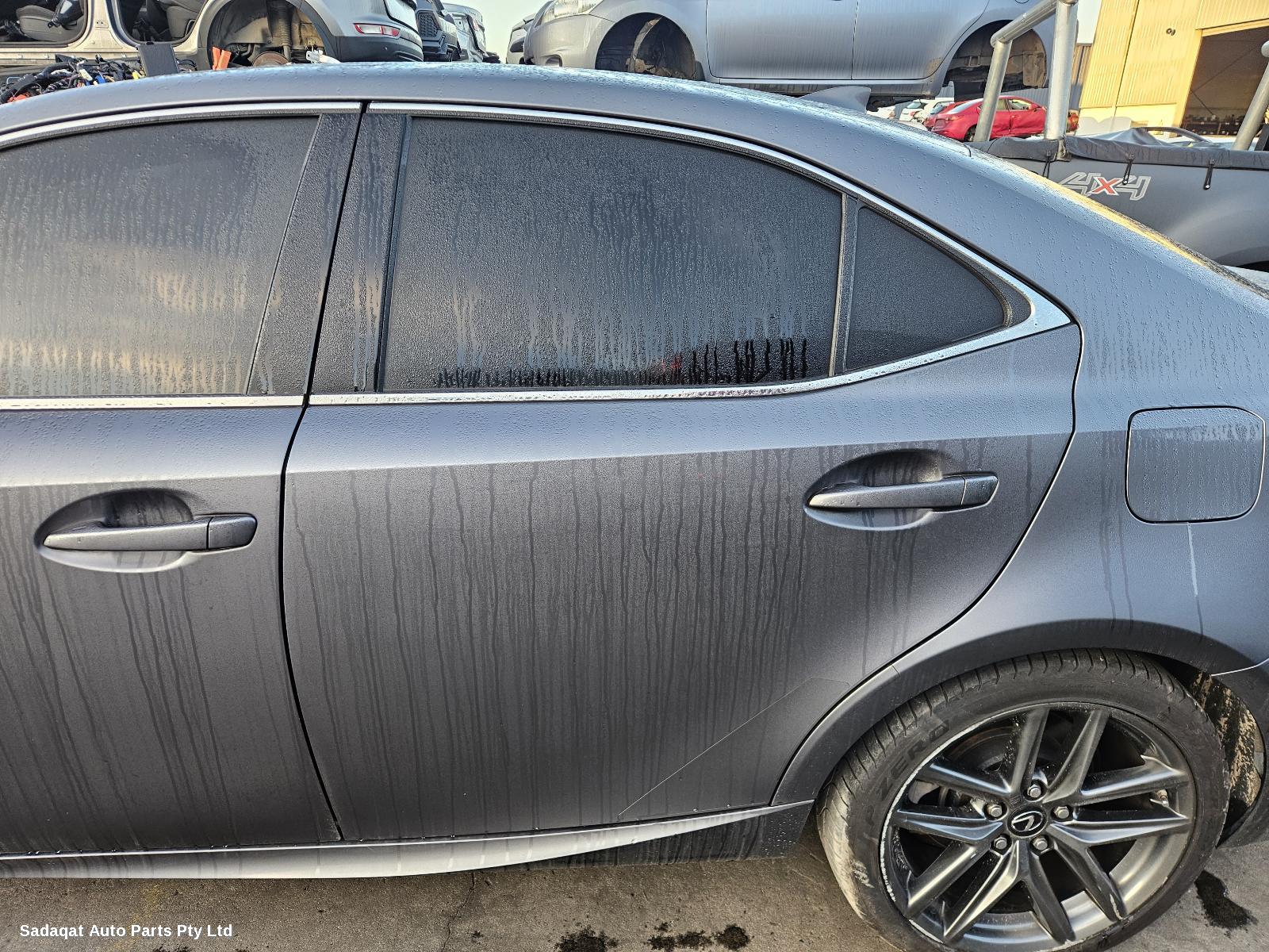 Lexus Is Series Bonnet Hinge/strut