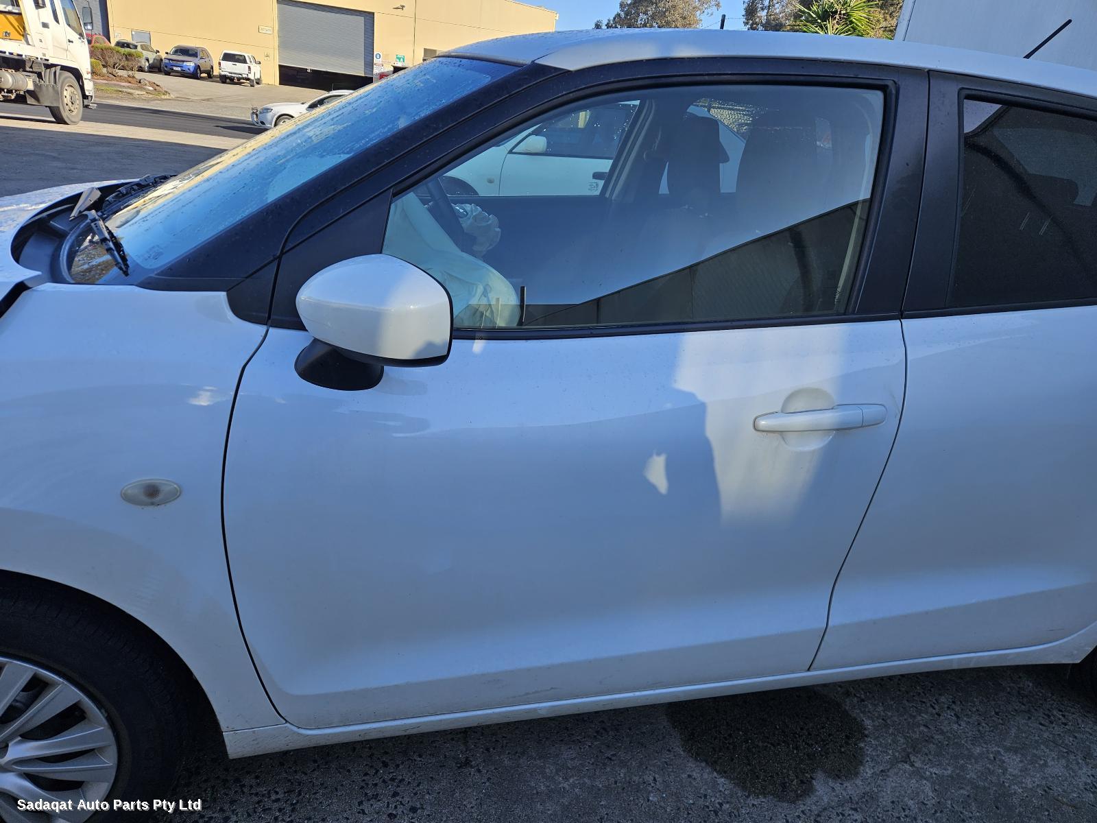 Suzuki Baleno Left Door Mirror