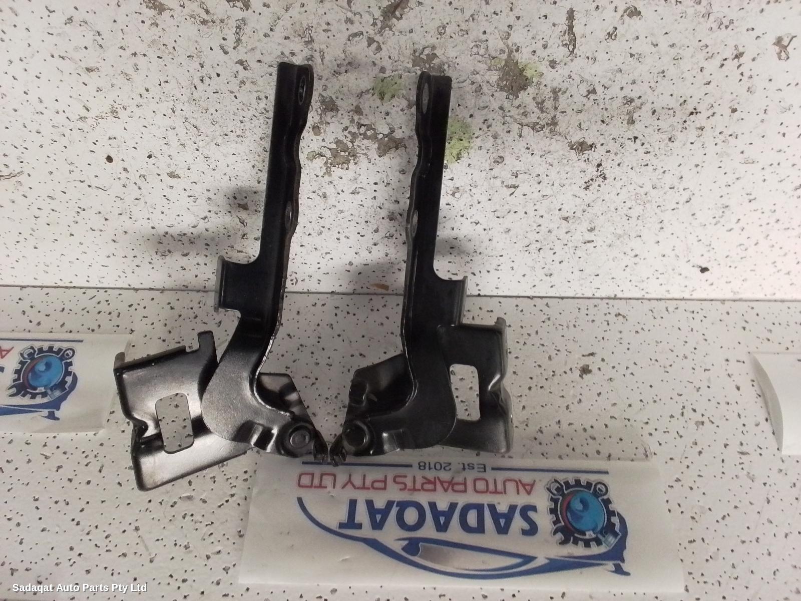 Hyundai Ix35 Bonnet Hinge/strut
