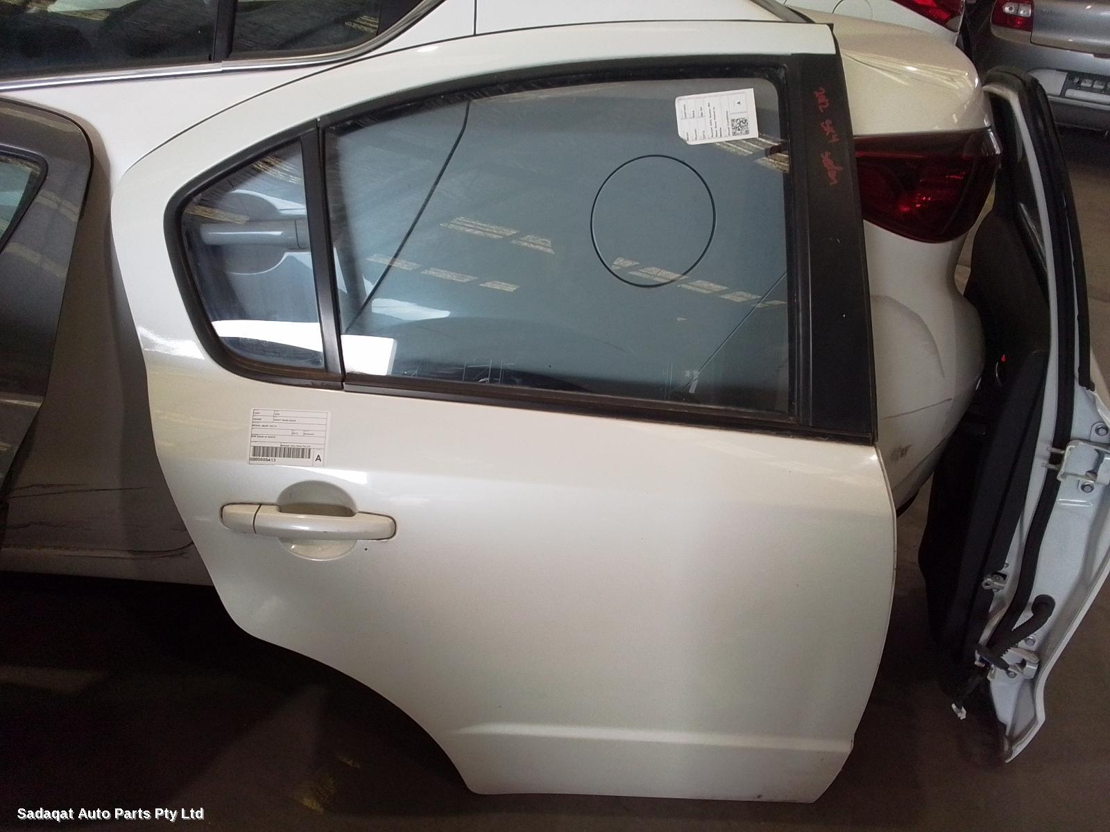 Suzuki Sx4 Right_rear_door_sliding