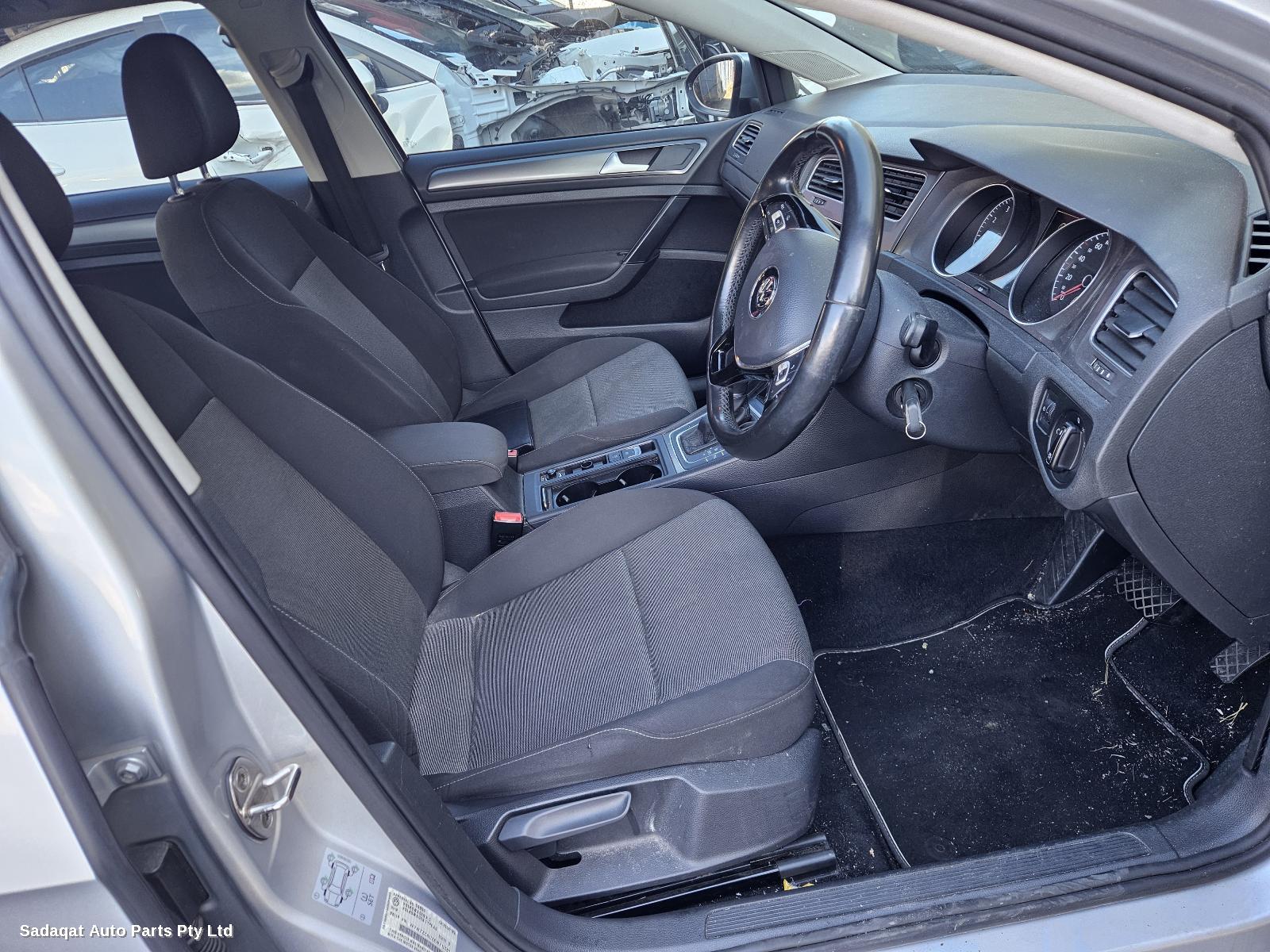 Volkswagen Golf Rear Garnish