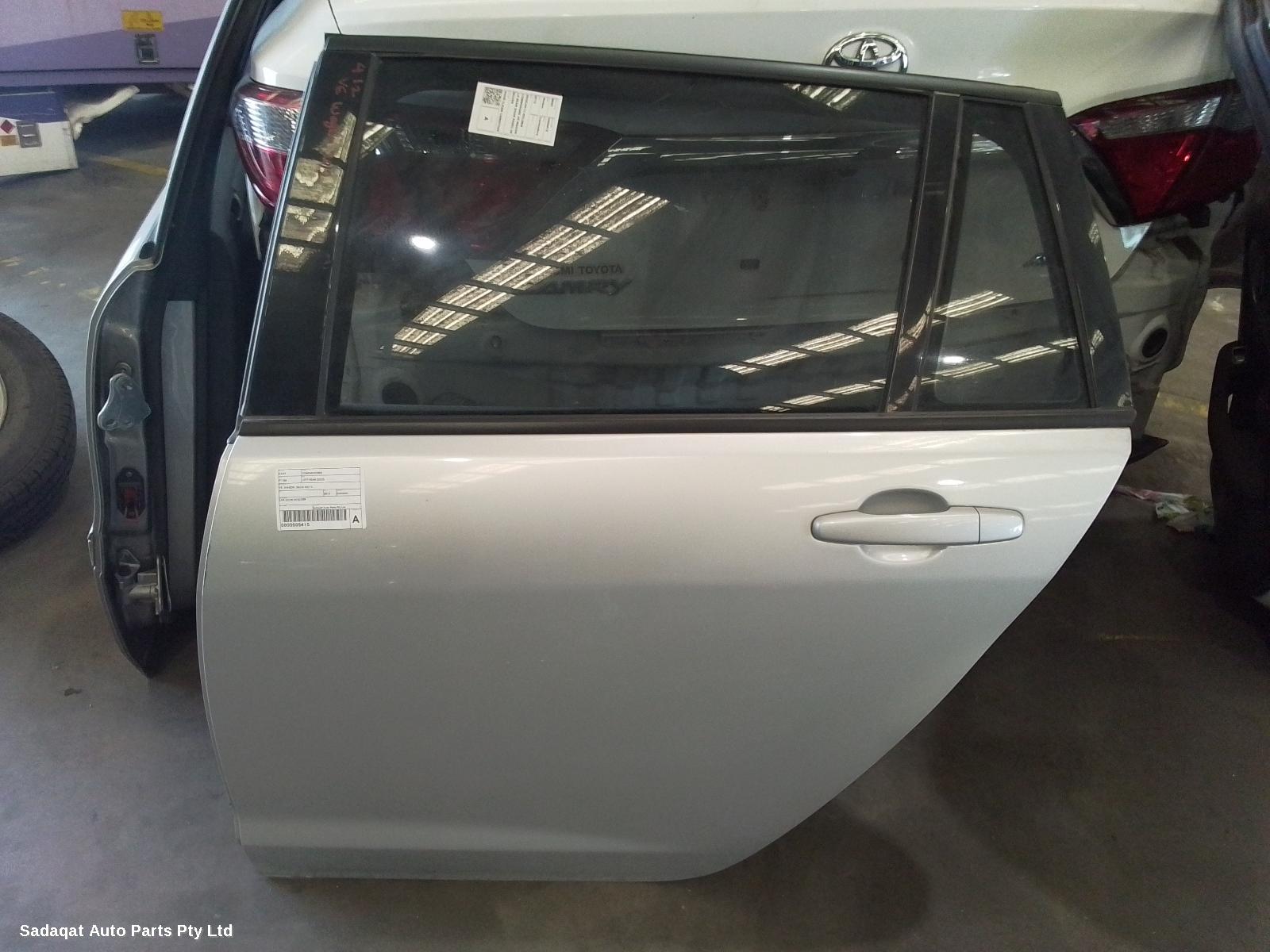 Holden Commodore Left Rear Door/sliding