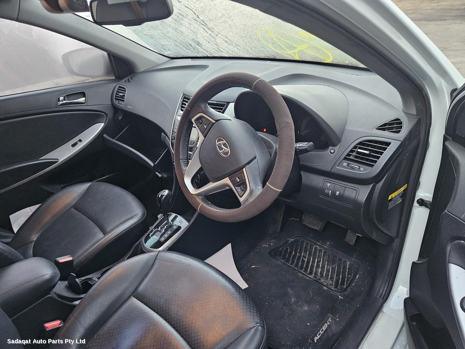 Hyundai Accent Bootlid/tailgate