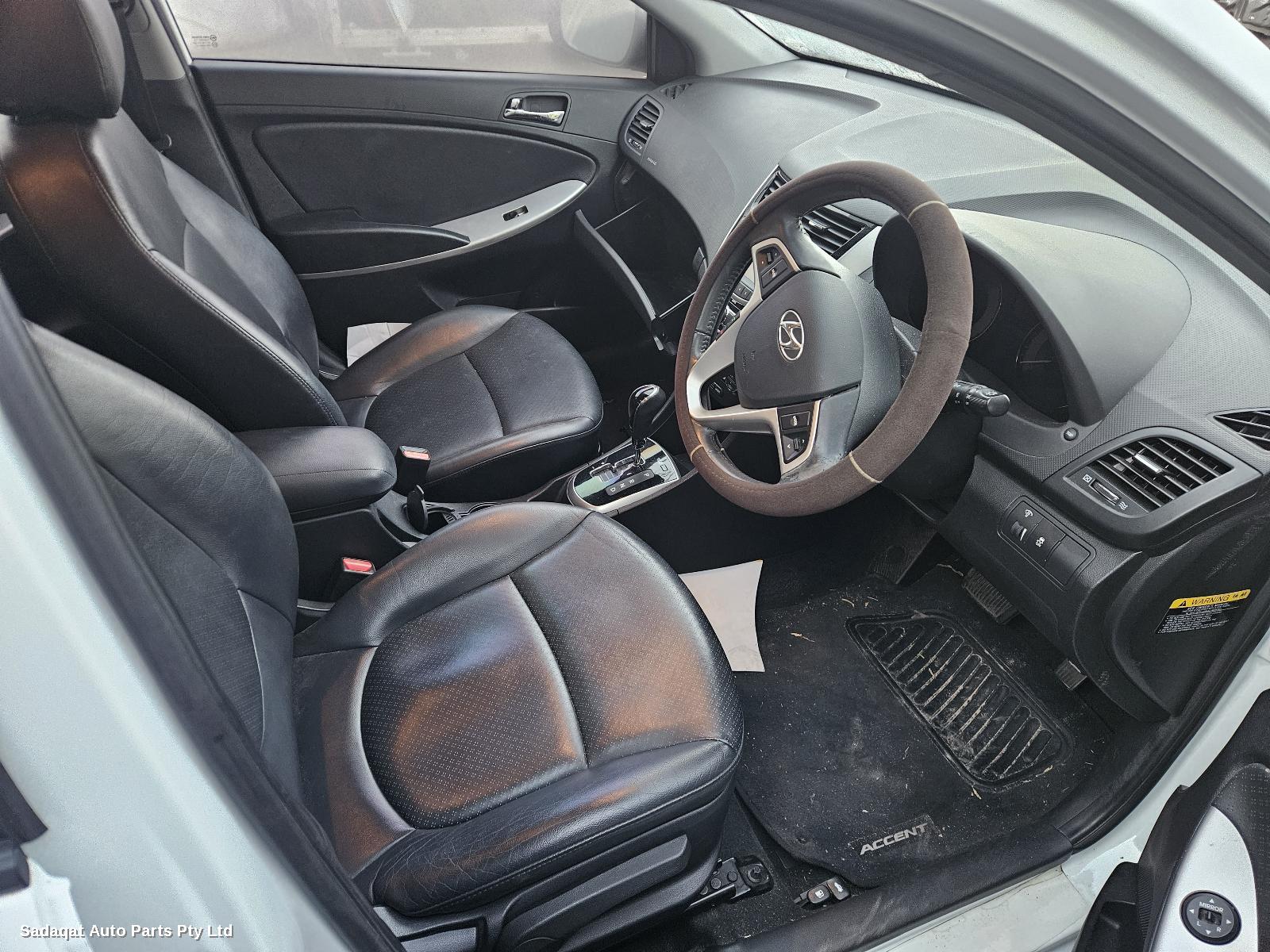 Hyundai Accent Bootlid/tailgate